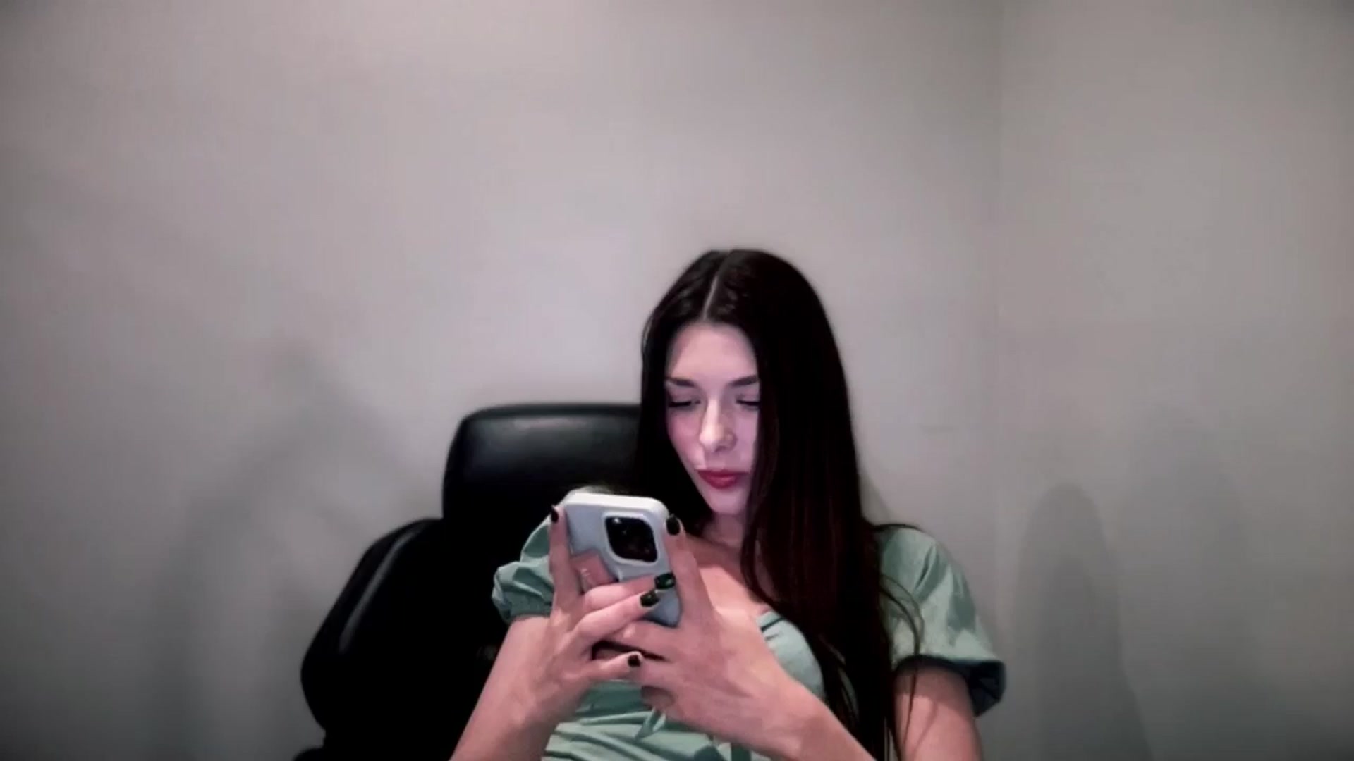 Gallery image thumbnail from HornyHailey's myfreecams stream on, 06/24/2024, 08:35 image 19 of 20