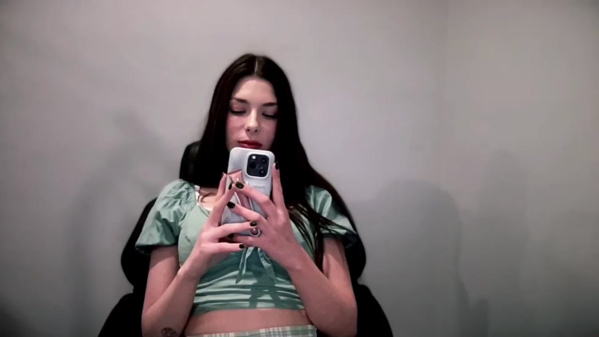Gallery image thumbnail from HornyHailey's myfreecams stream on, 06/24/2024, 08:35 image 13 of 20