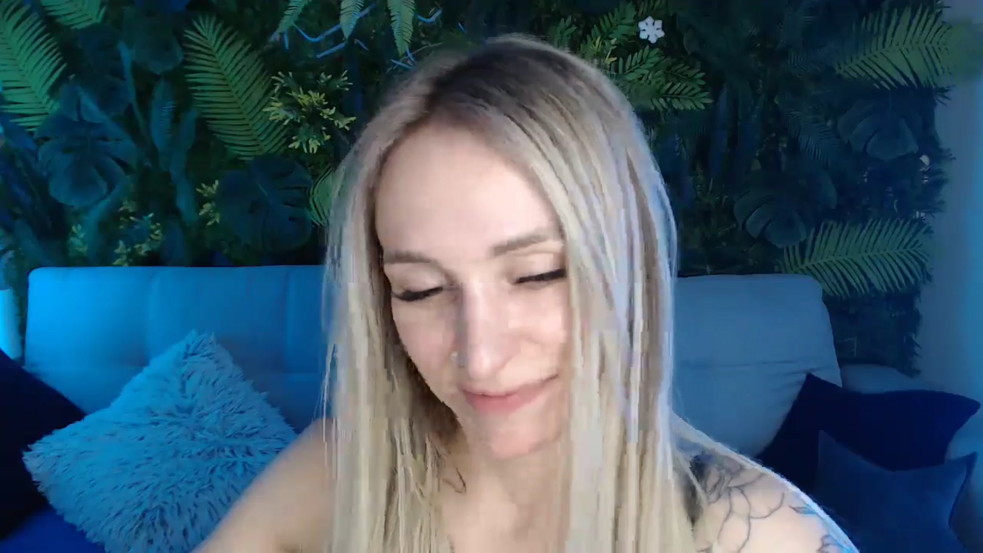 Gallery image thumbnail from Horny_Blond's myfreecams stream on, 05/10/2024, 10:05 image 6 of 20