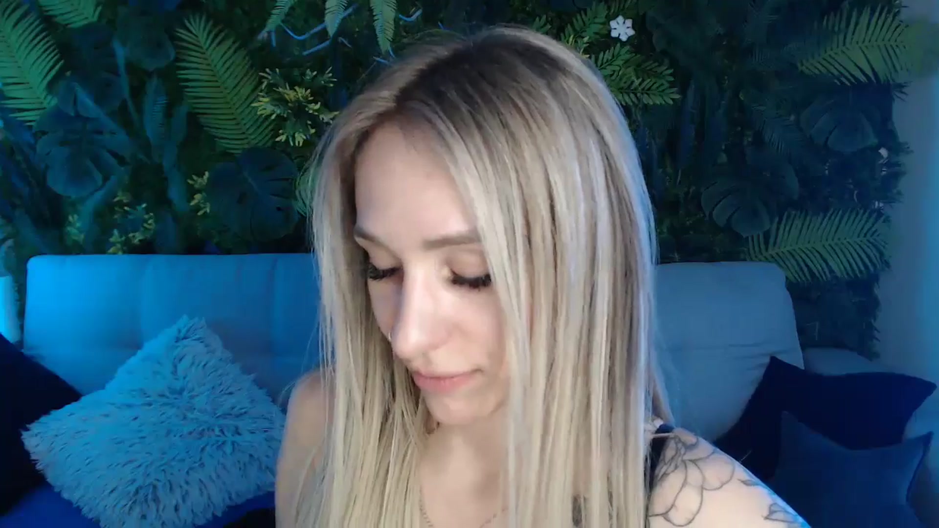 Gallery image thumbnail from Horny_Blond's myfreecams stream on, 05/10/2024, 10:05 image 4 of 20
