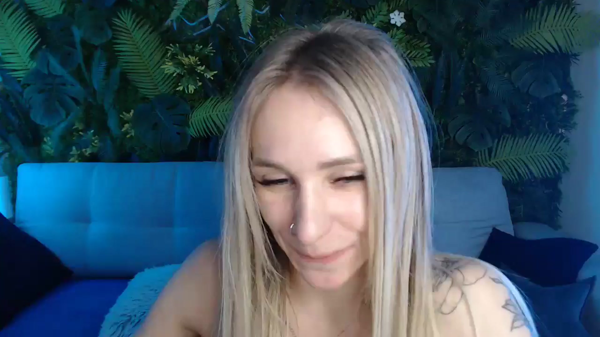 Gallery image thumbnail from Horny_Blond's myfreecams stream on, 05/10/2024, 10:05 image 1 of 20