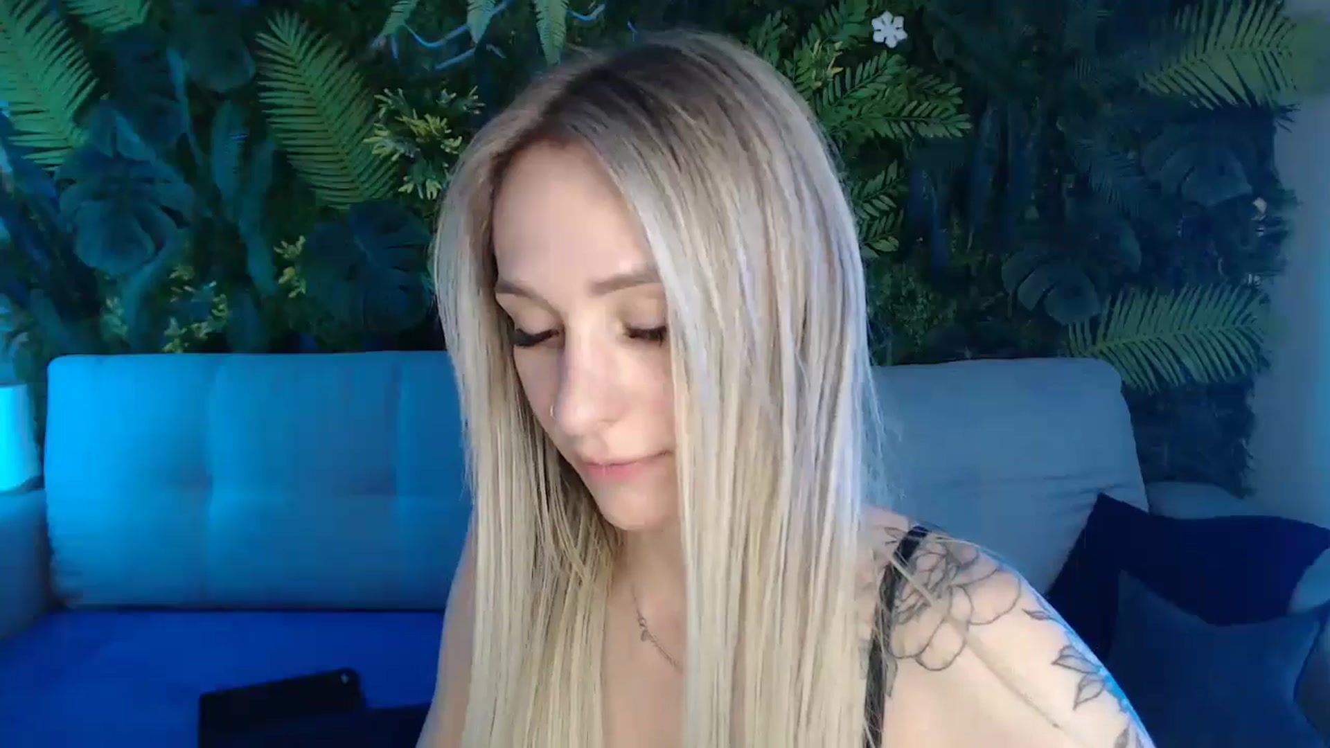 Gallery image thumbnail from Horny_Blond's myfreecams stream on, 05/10/2024, 10:25 image 20 of 20