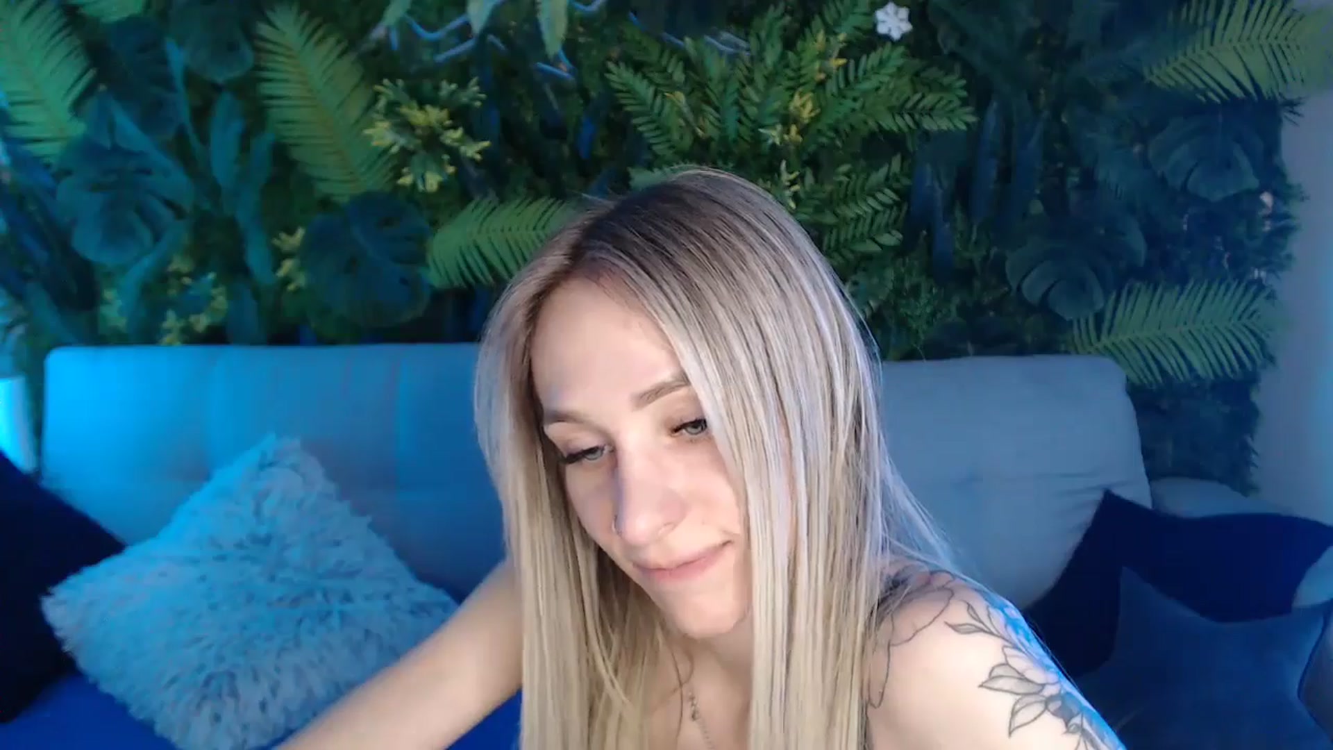 Gallery image thumbnail from Horny_Blond's myfreecams stream on, 05/10/2024, 10:25 image 6 of 20