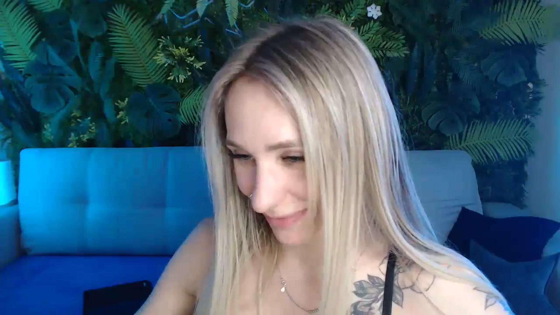 Gallery image thumbnail from Horny_Blond's myfreecams stream on, 05/10/2024, 11:11 image 9 of 20