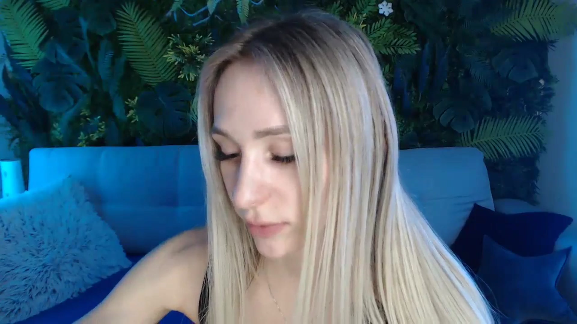 Gallery image thumbnail from Horny_Blond's myfreecams stream on, 05/11/2024, 09:06 image 10 of 20
