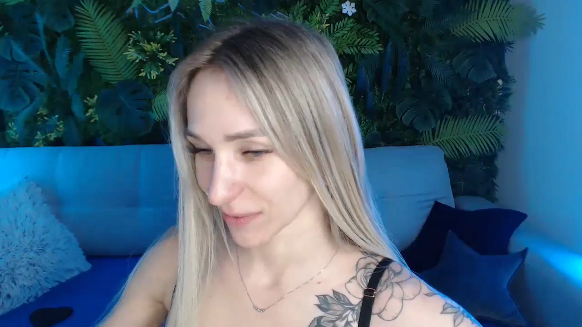Gallery image thumbnail from Horny_Blond's myfreecams stream on, 05/11/2024, 10:11 image 12 of 20