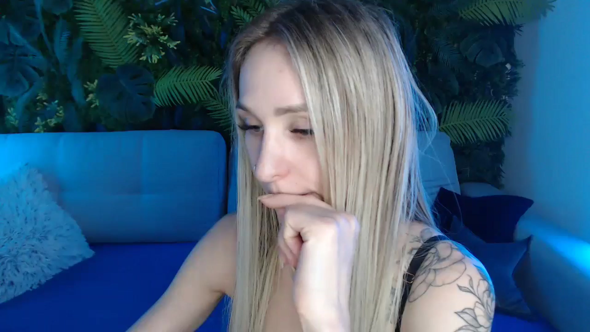 Gallery image thumbnail from Horny_Blond's myfreecams stream on, 05/11/2024, 12:41 image 16 of 20