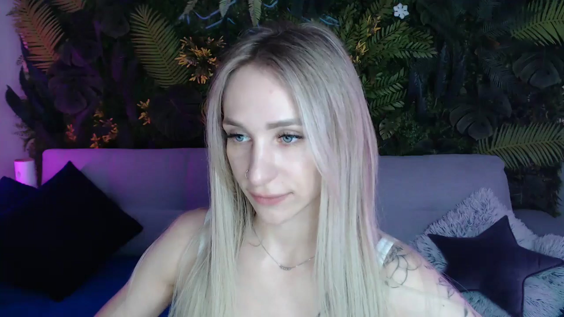 Gallery image thumbnail from Horny_Blond's myfreecams stream on, 05/13/2024, 08:11 image 3 of 20