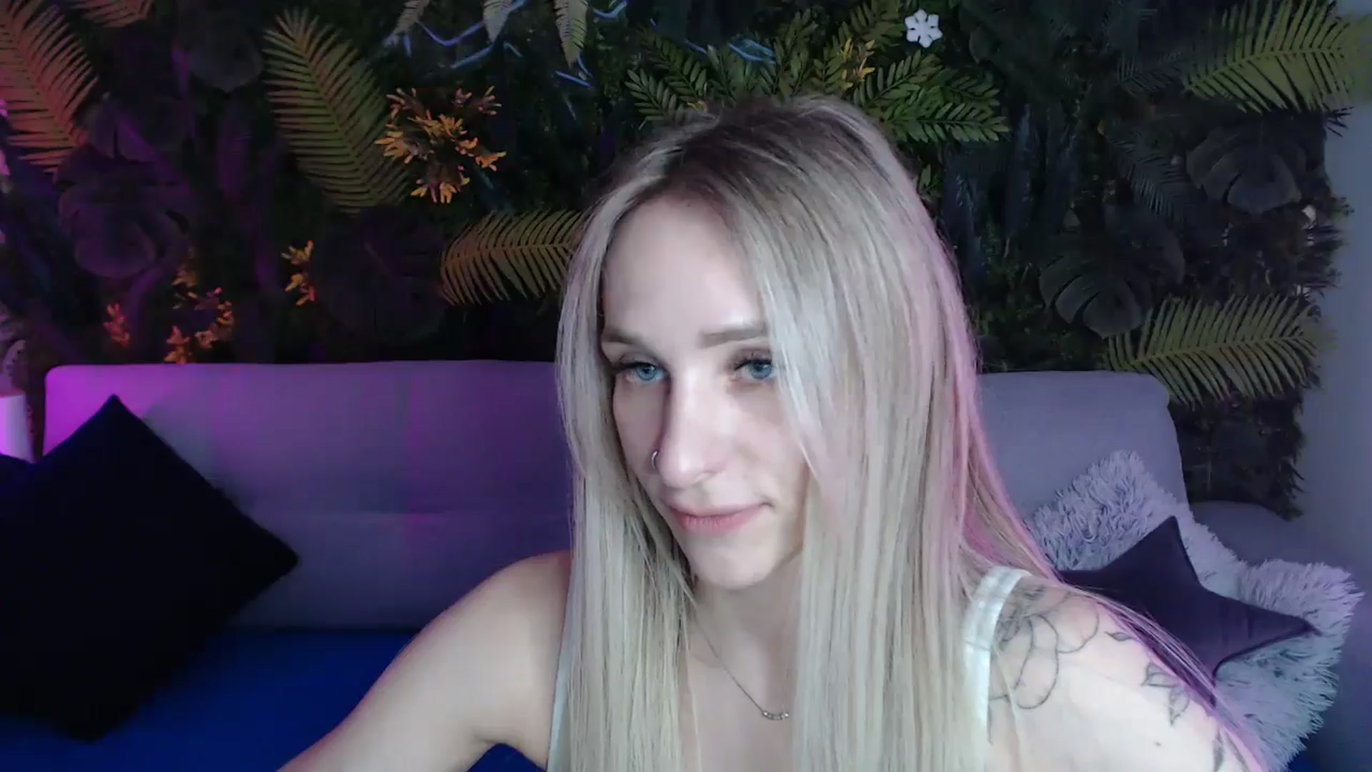Gallery image thumbnail from Horny_Blond's myfreecams stream on, 05/13/2024, 08:11 image 18 of 20