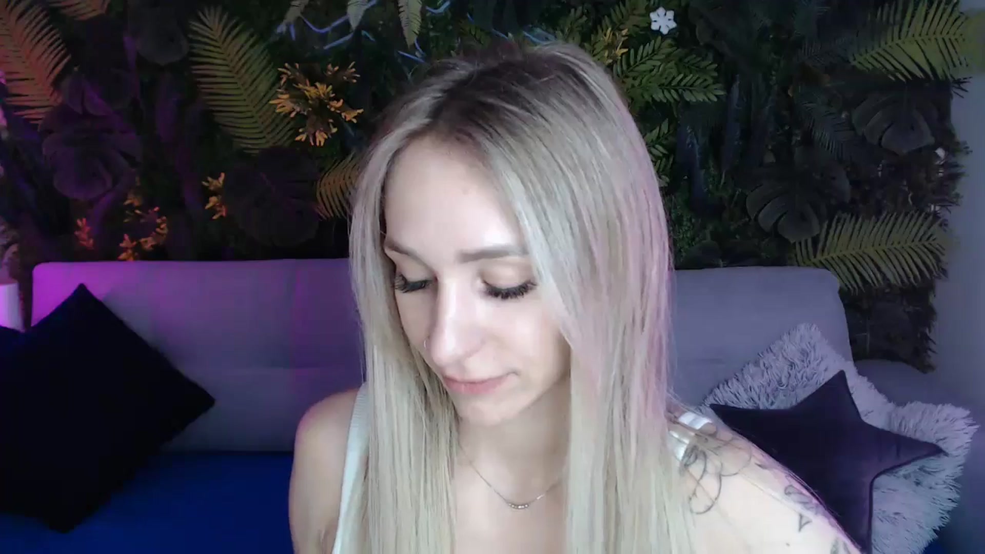 Gallery image thumbnail from Horny_Blond's myfreecams stream on, 05/13/2024, 08:11 image 12 of 20