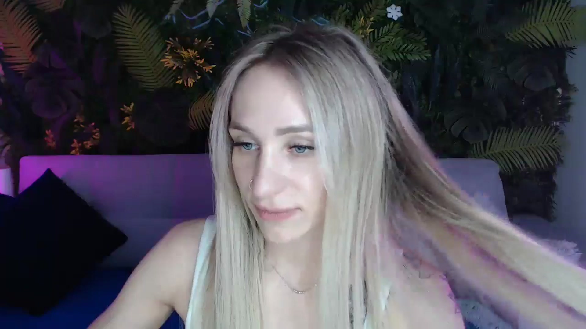 Gallery image thumbnail from Horny_Blond's myfreecams stream on, 05/13/2024, 08:11 image 15 of 20
