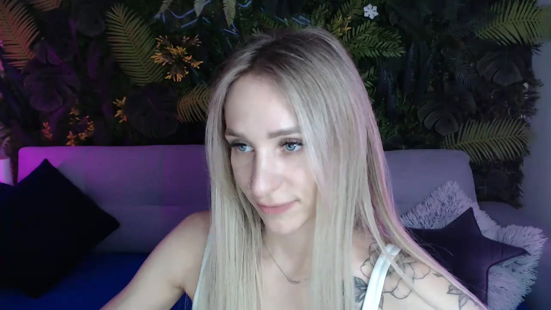 Gallery image thumbnail from Horny_Blond's myfreecams stream on, 05/13/2024, 08:11 image 14 of 20