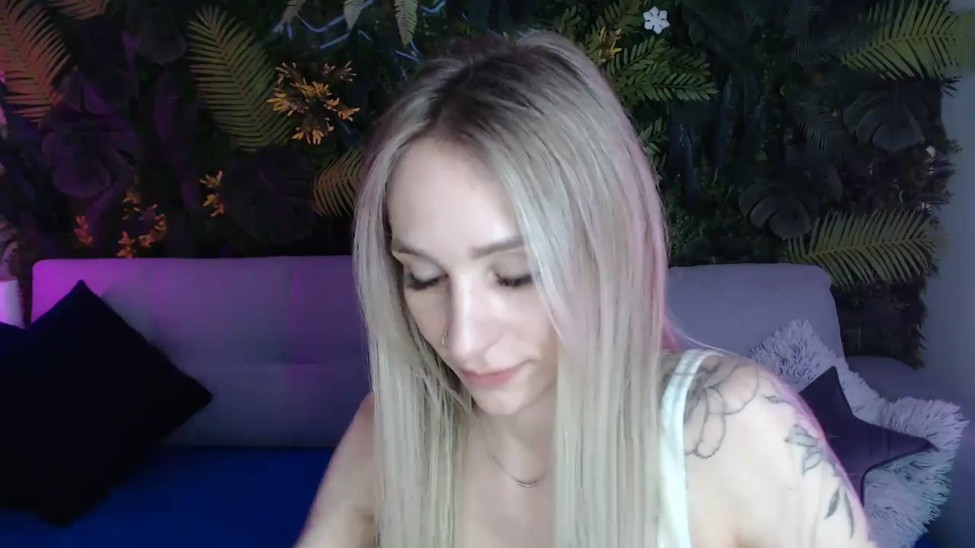 Gallery image thumbnail from Horny_Blond's myfreecams stream on, 05/13/2024, 08:11 image 20 of 20