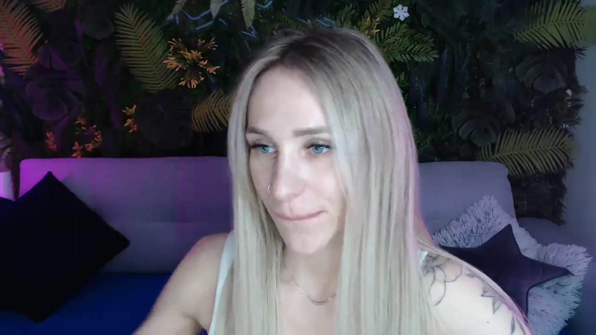 Gallery image thumbnail from Horny_Blond's myfreecams stream on, 05/13/2024, 08:11 image 10 of 20