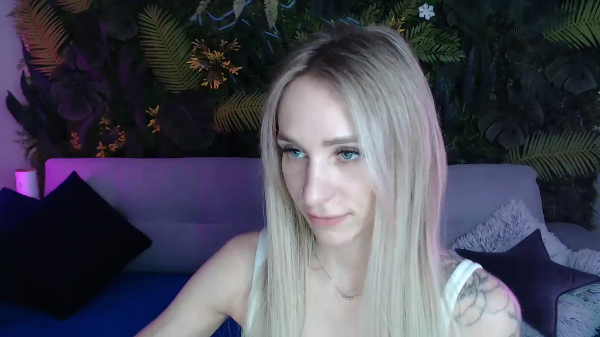 Gallery image thumbnail from Horny_Blond's myfreecams stream on, 05/13/2024, 08:11 image 7 of 20