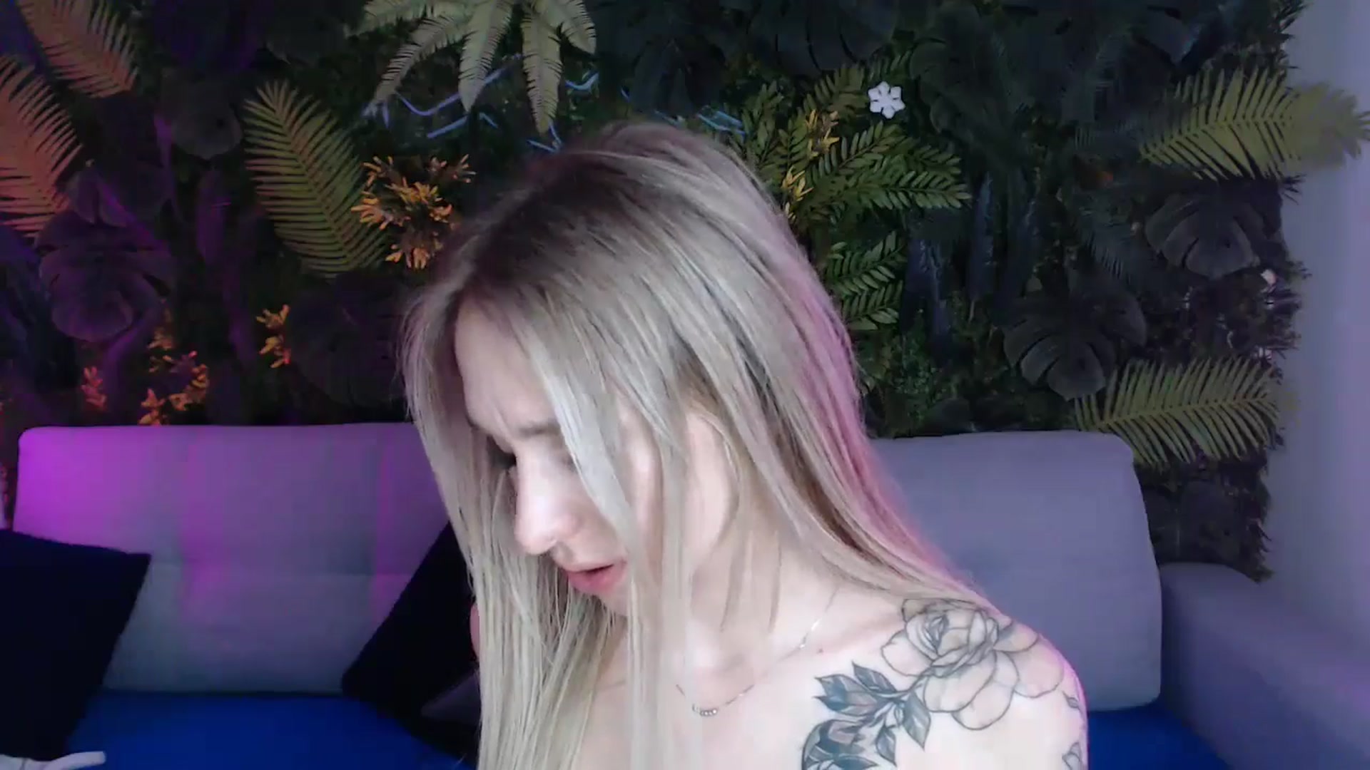 Gallery image thumbnail from Horny_Blond's myfreecams stream on, 05/13/2024, 11:11 image 2 of 20