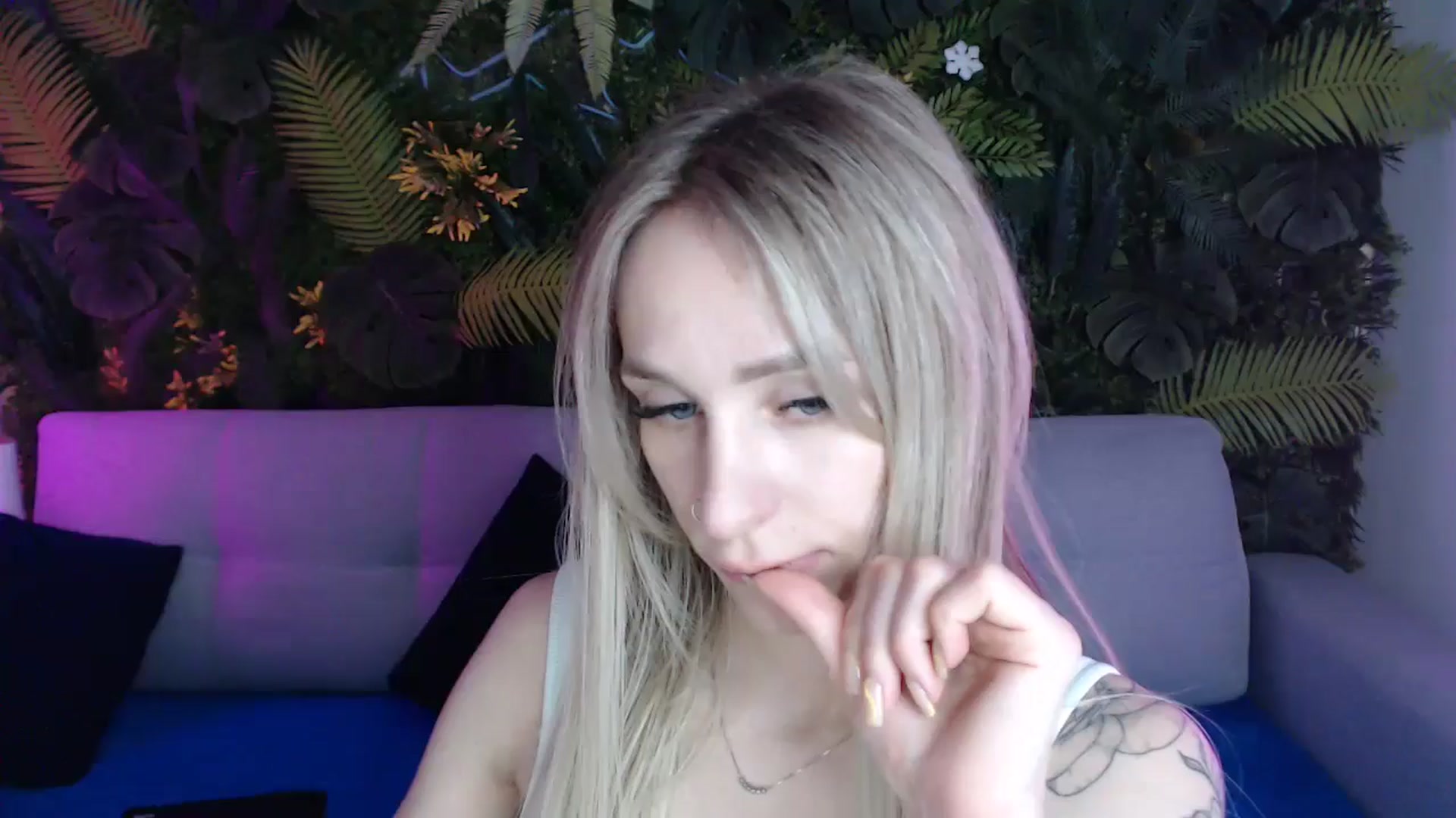 Gallery image thumbnail from Horny_Blond's myfreecams stream on, 05/13/2024, 12:14 image 2 of 20