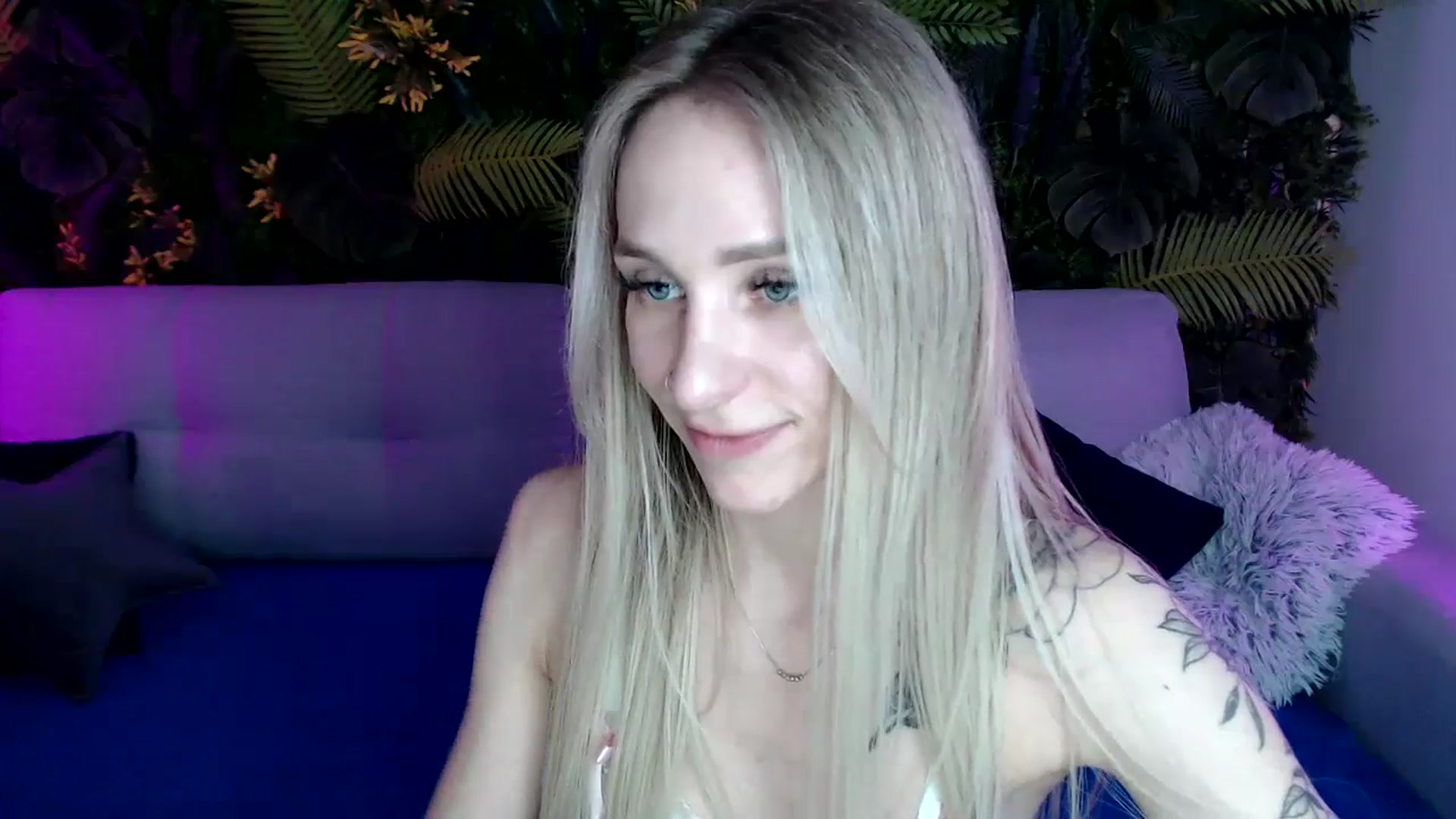Gallery image thumbnail from Horny_Blond's myfreecams stream on, 05/15/2024, 08:53 image 9 of 20