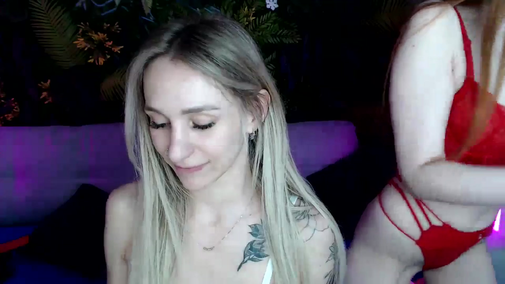 Gallery image thumbnail from Horny_Blond's myfreecams stream on, 05/15/2024, 10:20 image 2 of 20