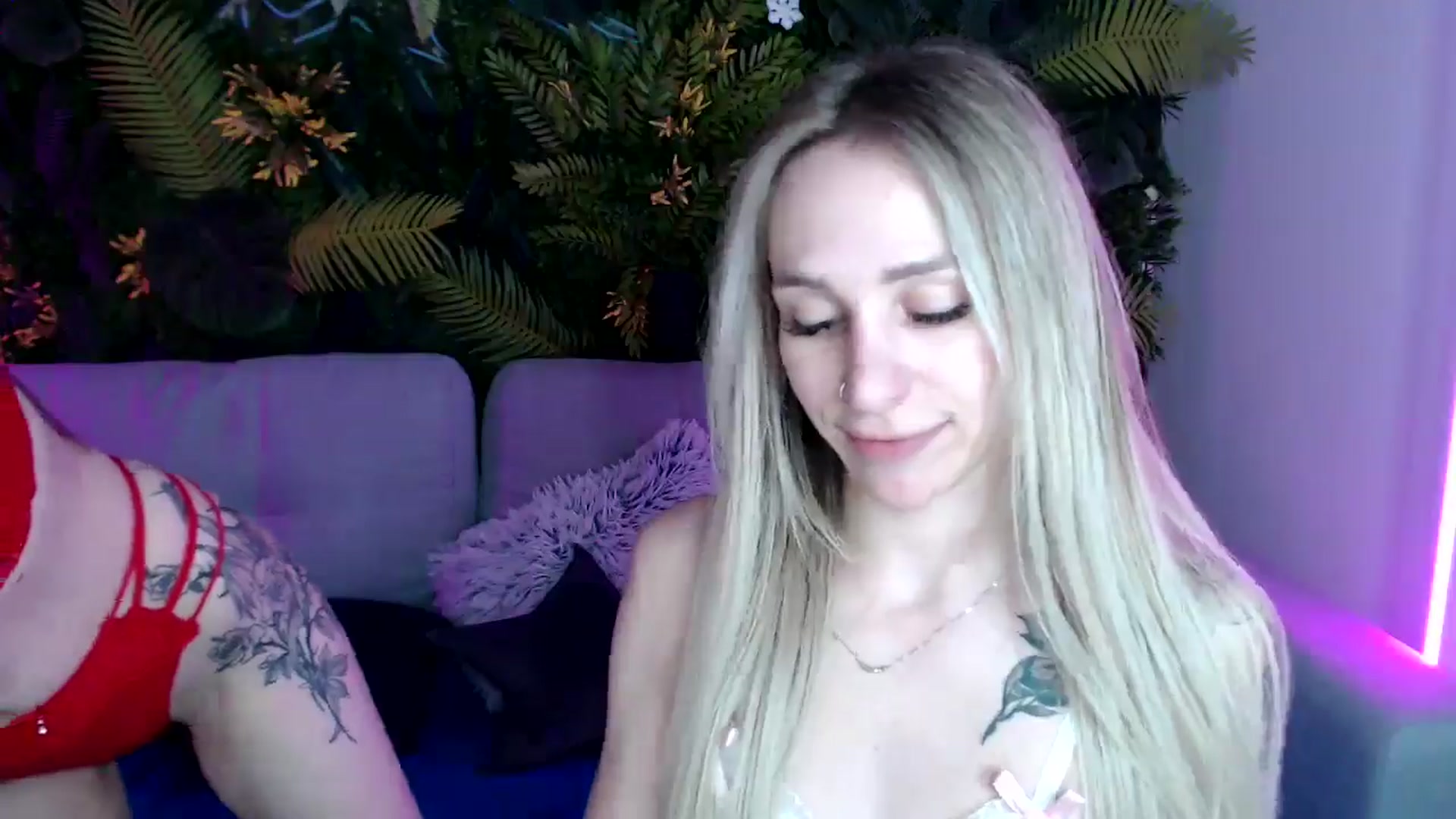 Gallery image thumbnail from Horny_Blond's myfreecams stream on, 05/15/2024, 10:20 image 6 of 20
