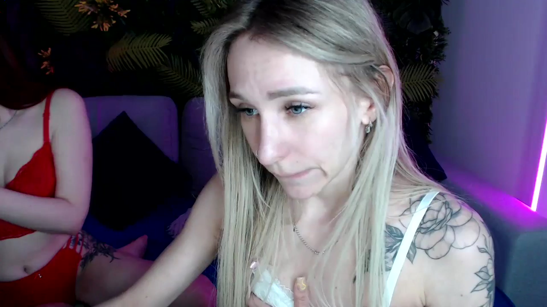 Gallery image thumbnail from Horny_Blond's myfreecams stream on, 05/15/2024, 10:36 image 17 of 20