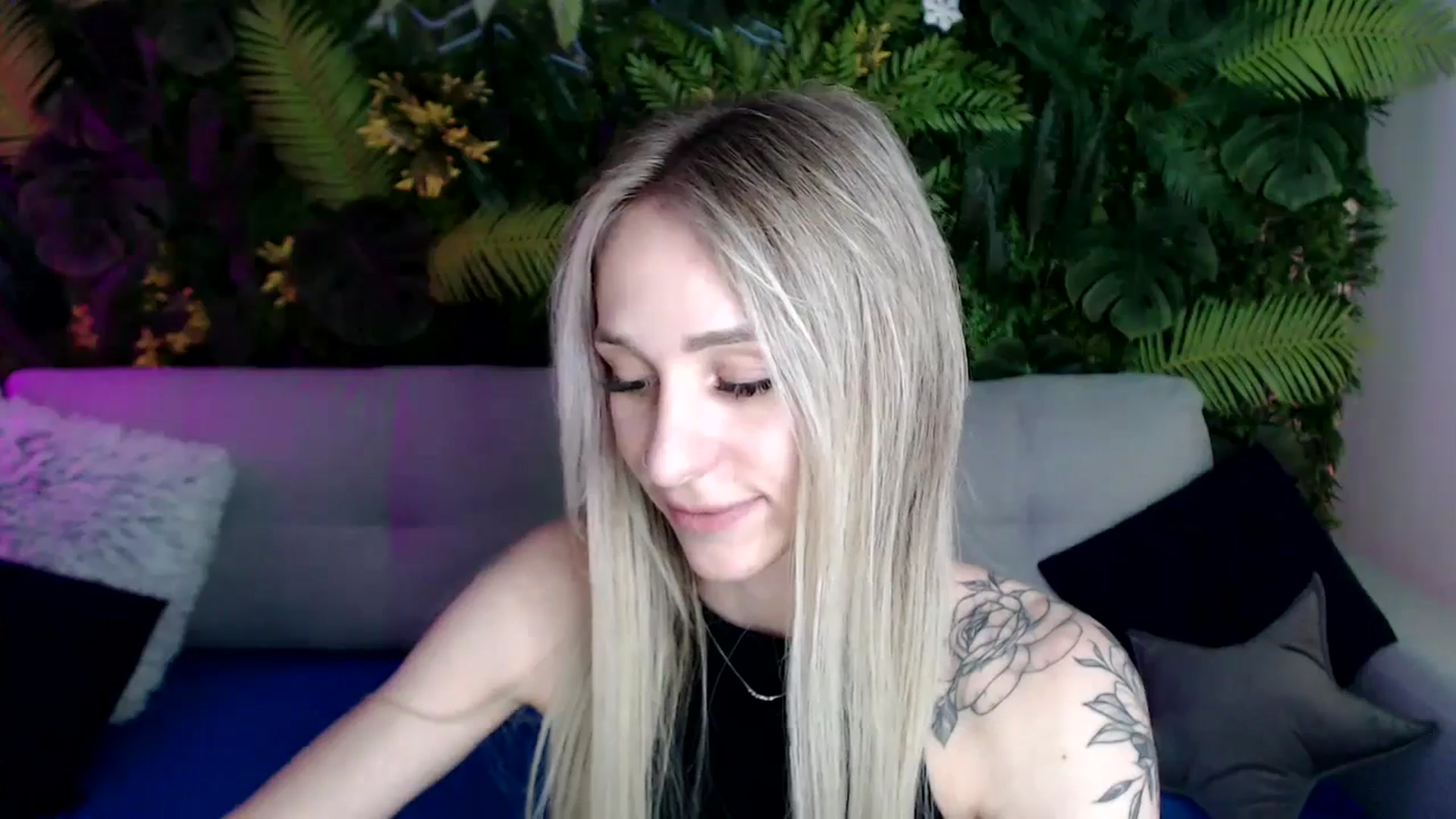 Gallery image thumbnail from Horny_Blond's myfreecams stream on, 05/17/2024, 09:41 image 10 of 20