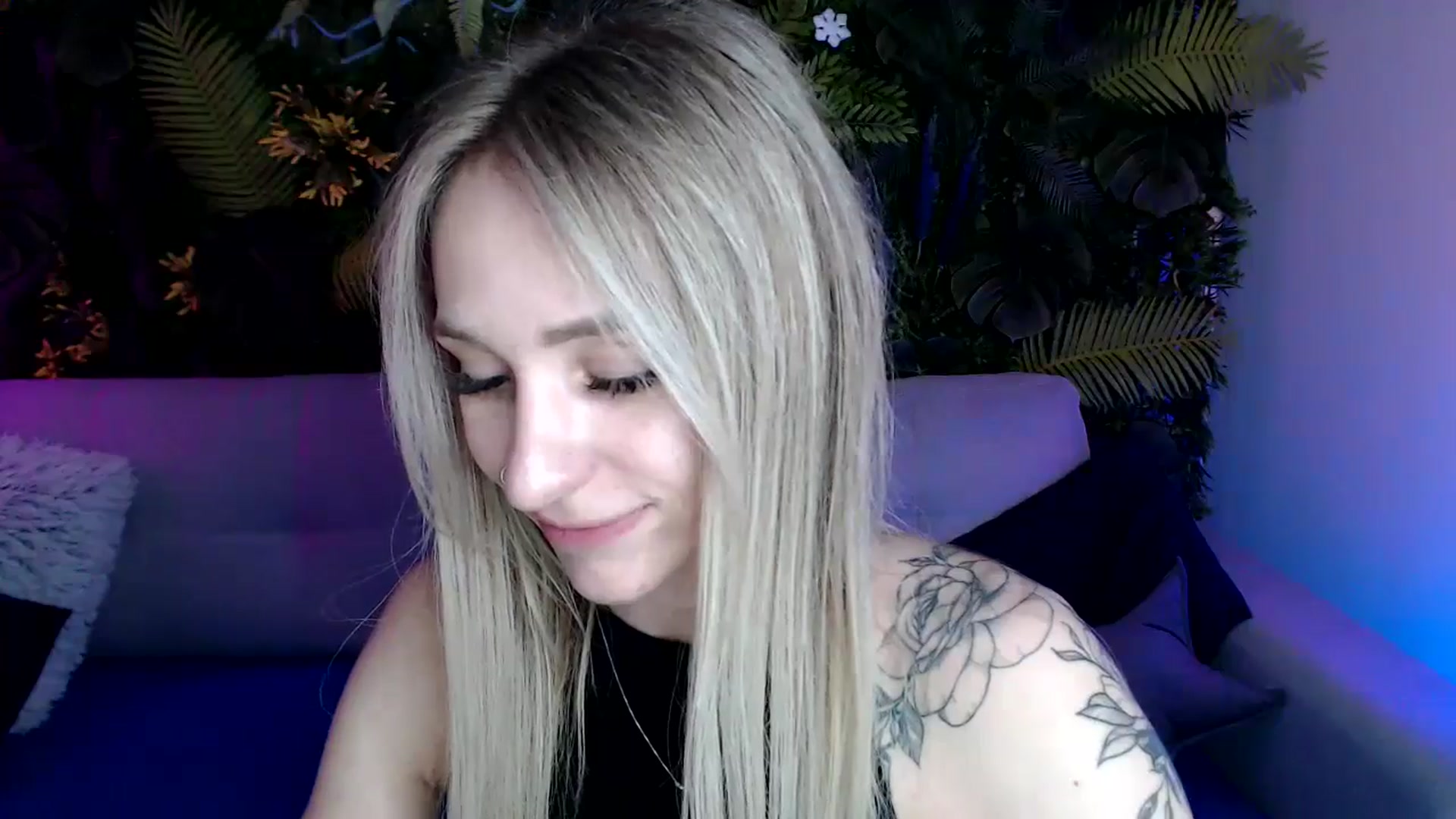 Gallery image thumbnail from Horny_Blond's myfreecams stream on, 05/17/2024, 10:23 image 8 of 20