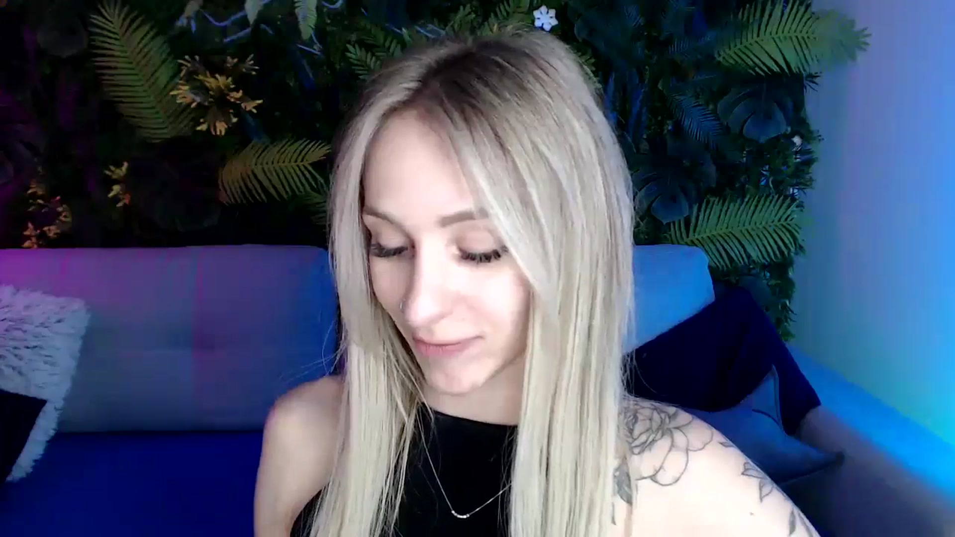 Gallery image thumbnail from Horny_Blond's myfreecams stream on, 05/17/2024, 10:23 image 11 of 20
