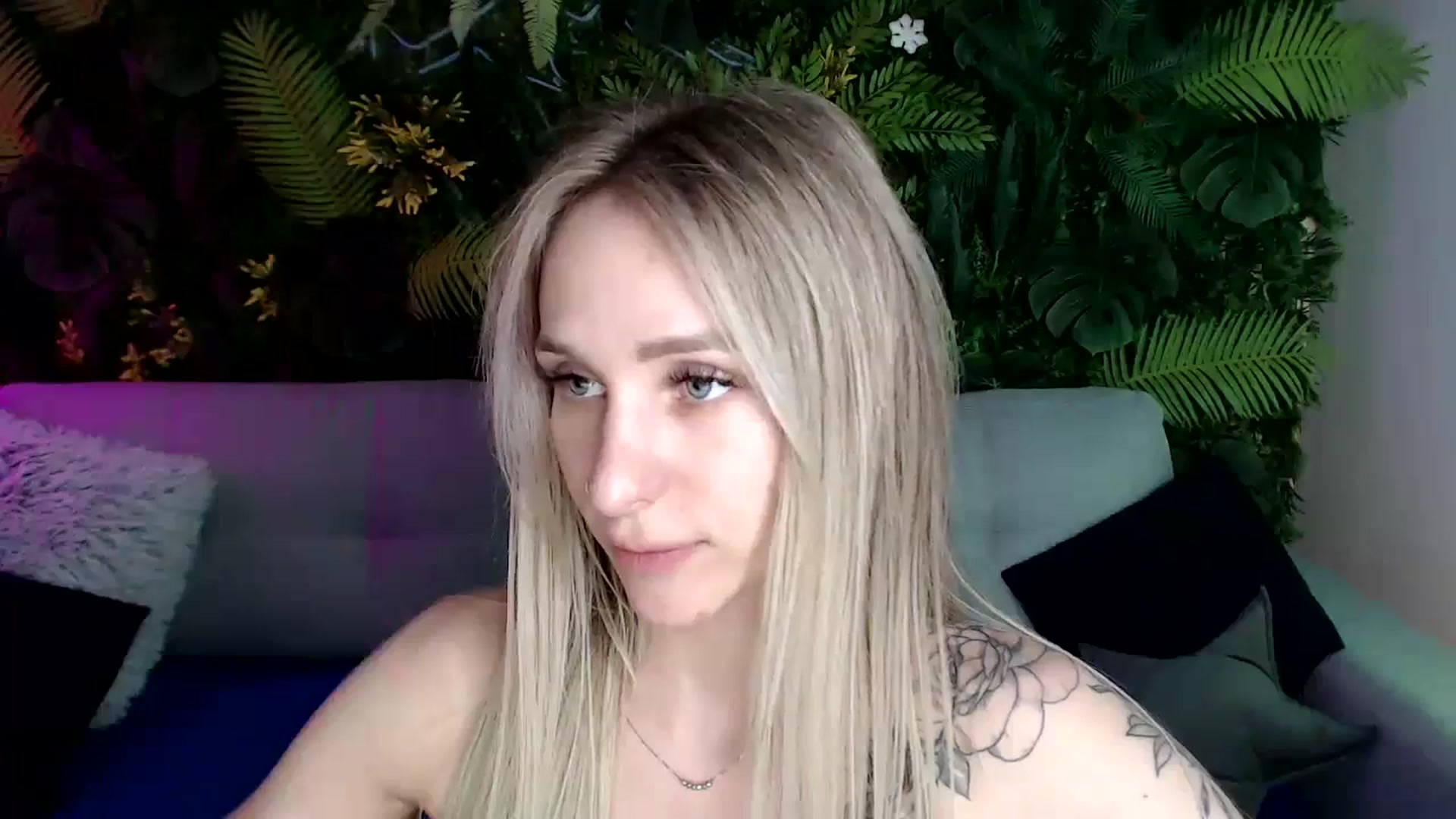 Gallery image thumbnail from Horny_Blond's myfreecams stream on, 05/17/2024, 12:14 image 13 of 20