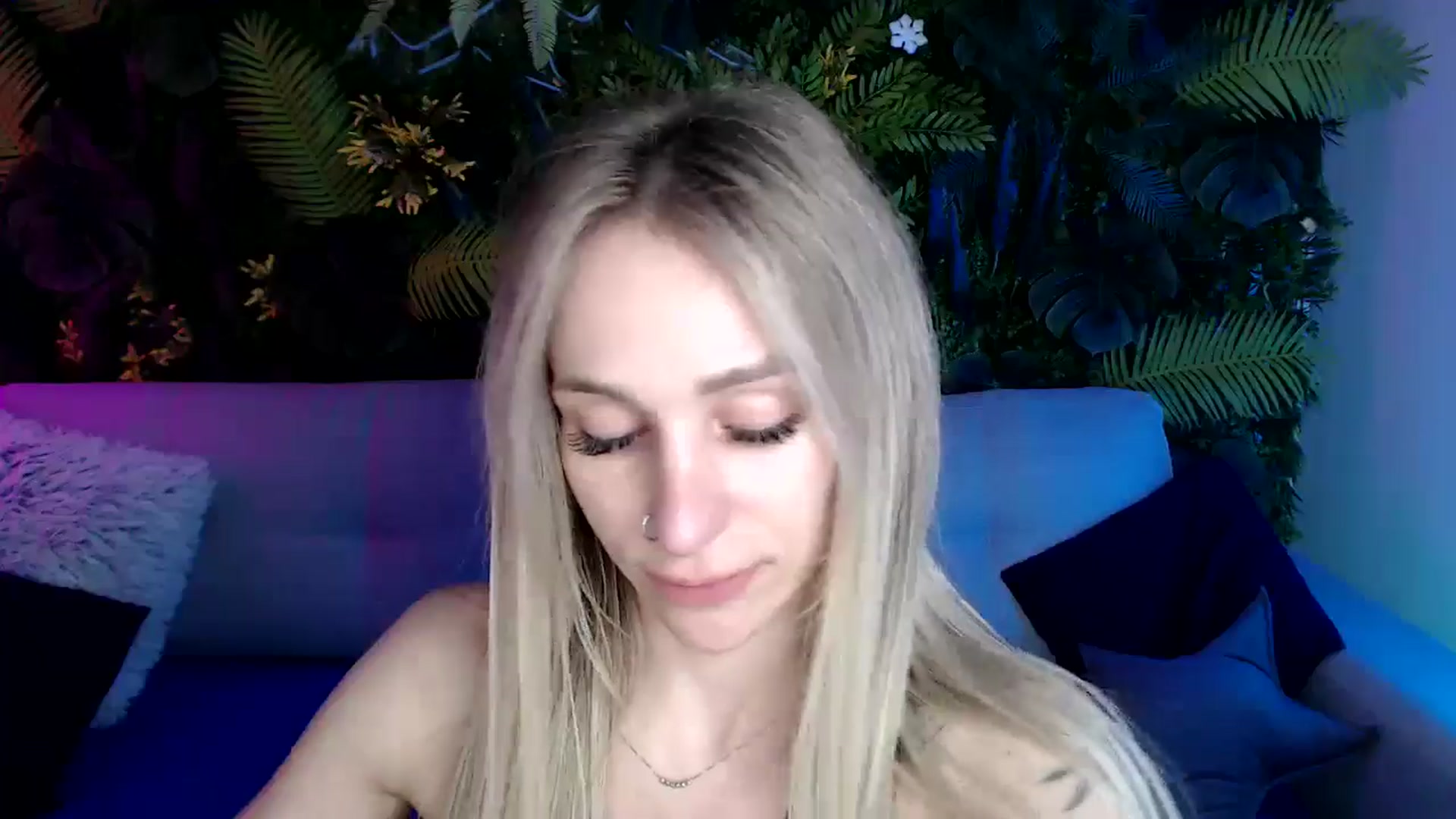 Gallery image thumbnail from Horny_Blond's myfreecams stream on, 05/17/2024, 12:14 image 14 of 20