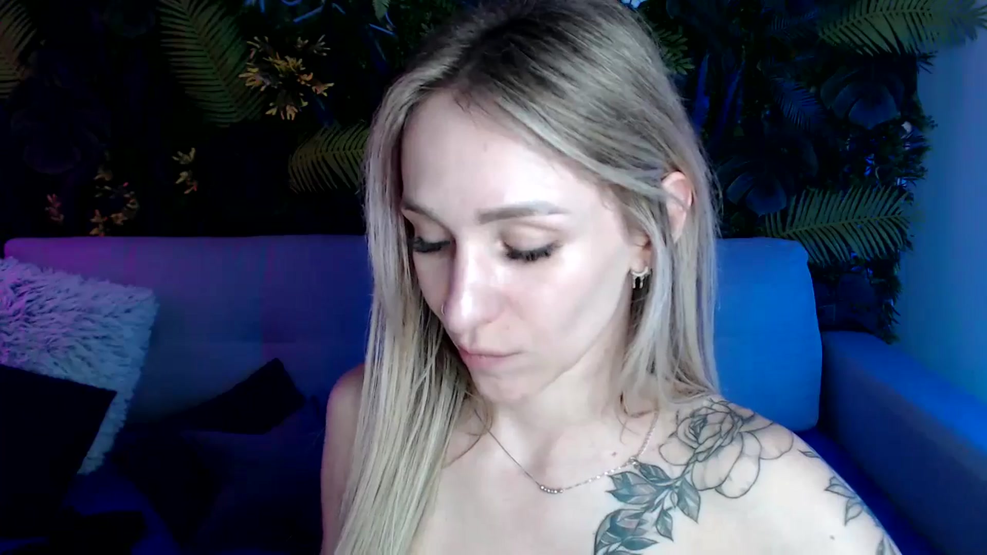 Gallery image thumbnail from Horny_Blond's myfreecams stream on, 05/18/2024, 09:45 image 20 of 20
