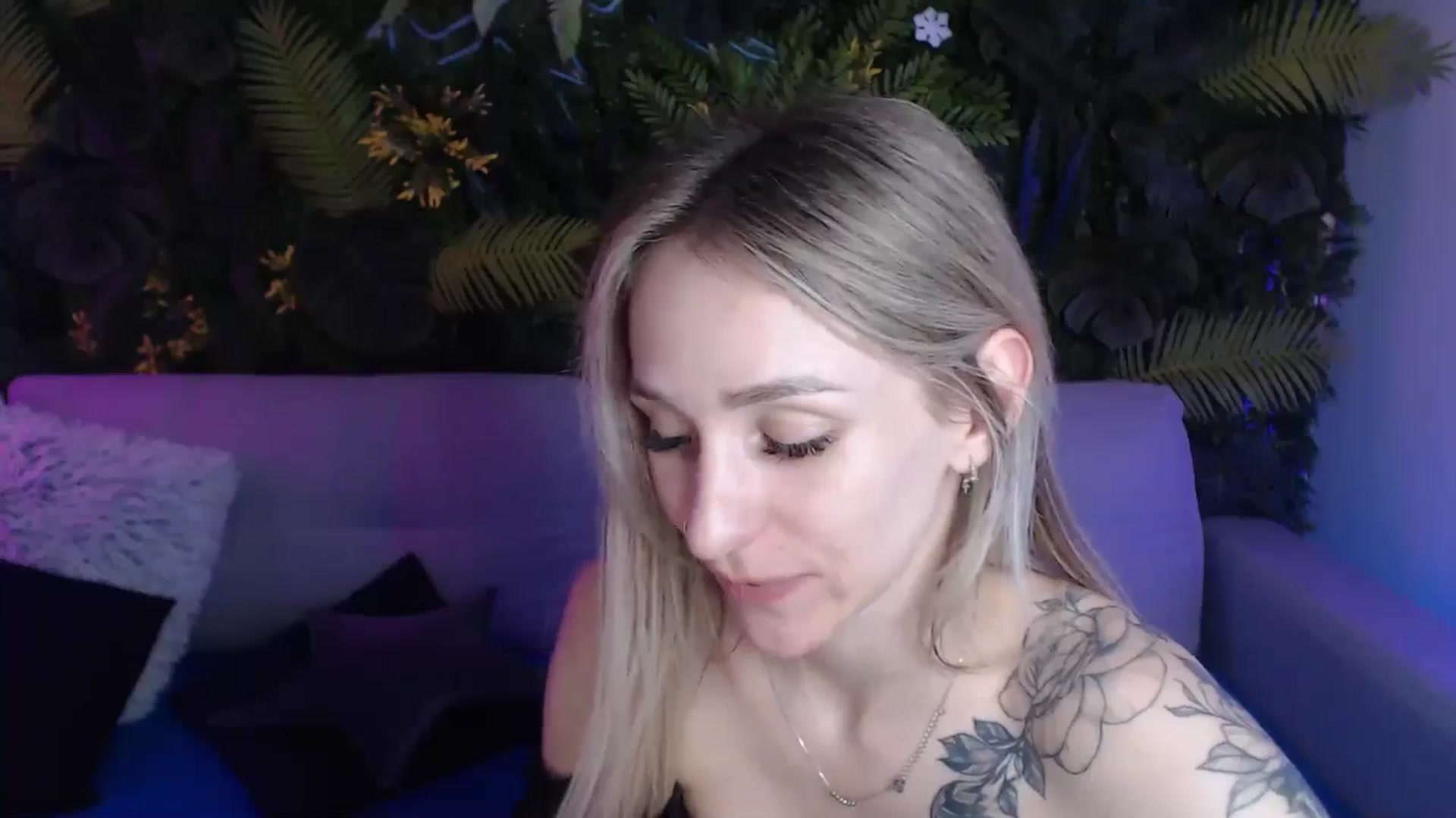 Gallery image thumbnail from Horny_Blond's myfreecams stream on, 05/18/2024, 11:03 image 13 of 20