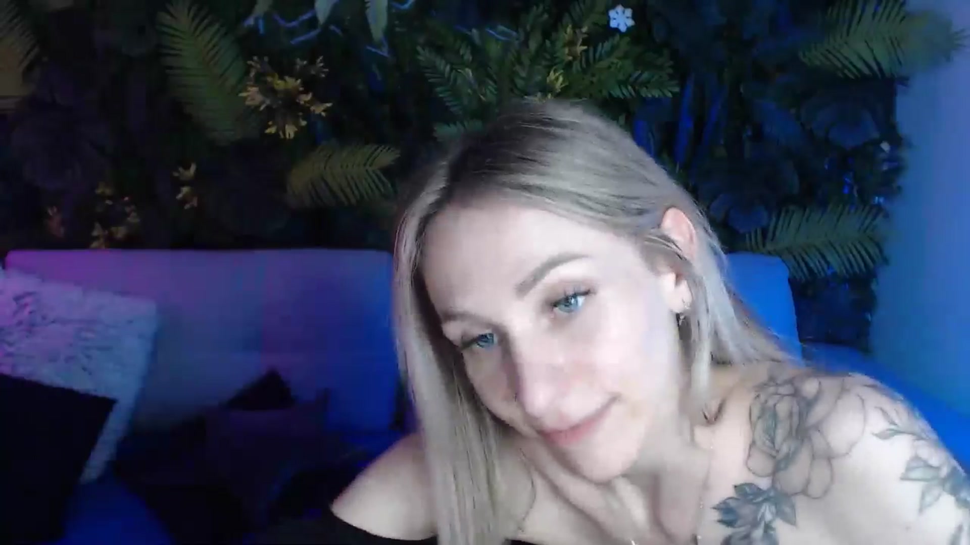 Gallery image thumbnail from Horny_Blond's myfreecams stream on, 05/18/2024, 11:03 image 12 of 20