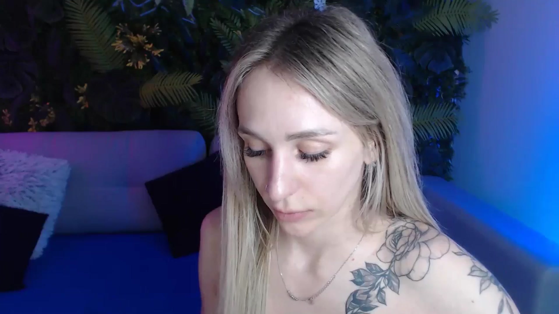 Gallery image thumbnail from Horny_Blond's myfreecams stream on, 05/18/2024, 12:09 image 10 of 20