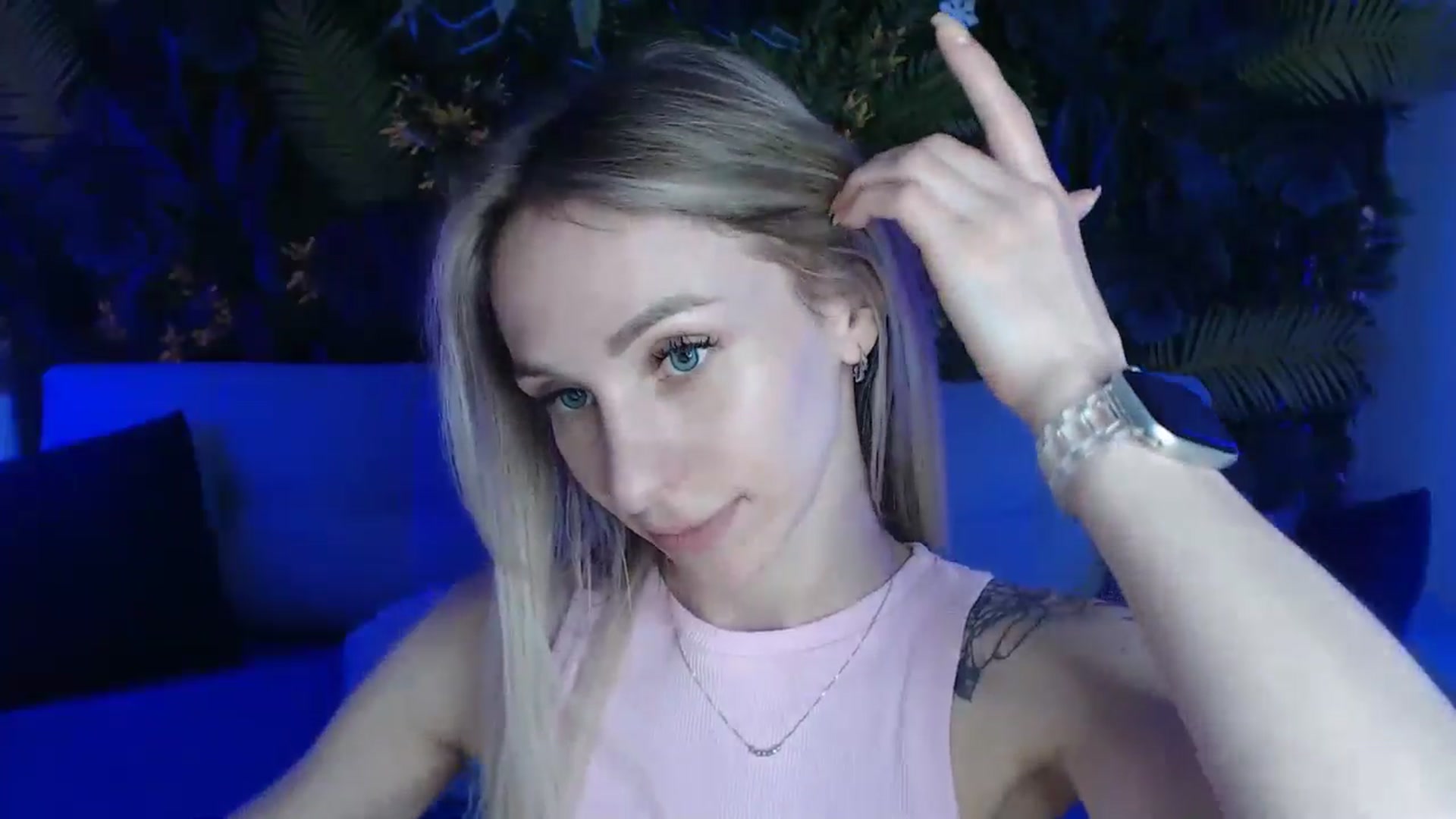 Gallery image thumbnail from Horny_Blond's myfreecams stream on, 05/19/2024, 09:19 image 8 of 20
