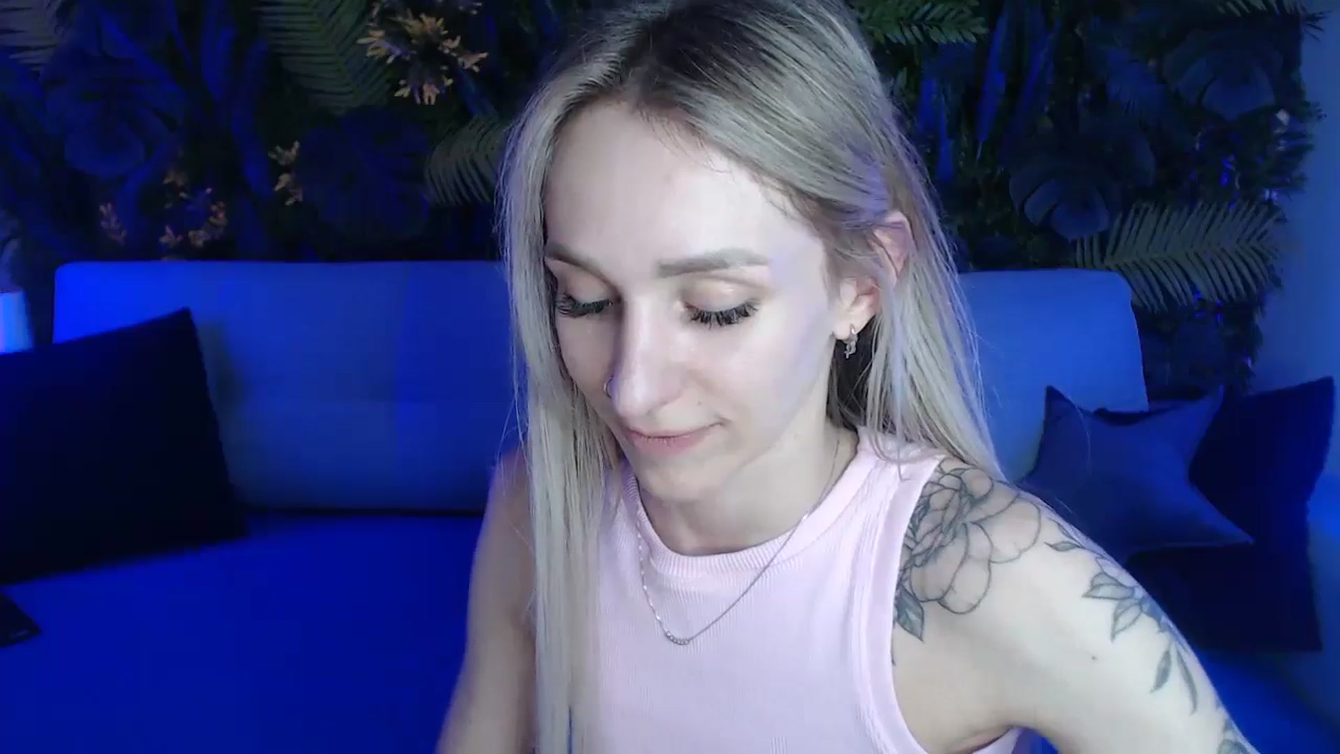 Gallery image thumbnail from Horny_Blond's myfreecams stream on, 05/19/2024, 11:08 image 15 of 20
