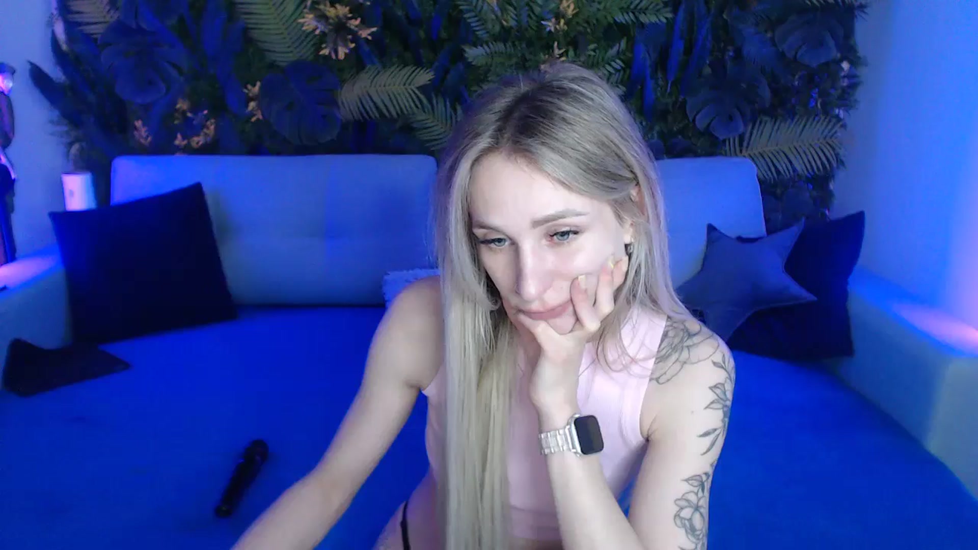 Gallery image thumbnail from Horny_Blond's myfreecams stream on, 05/19/2024, 11:29 image 8 of 20