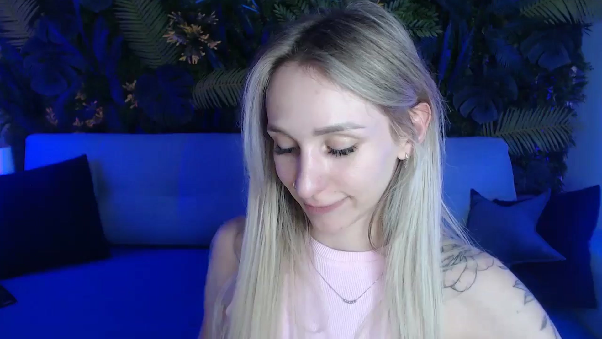 Gallery image thumbnail from Horny_Blond's myfreecams stream on, 05/19/2024, 11:29 image 14 of 20