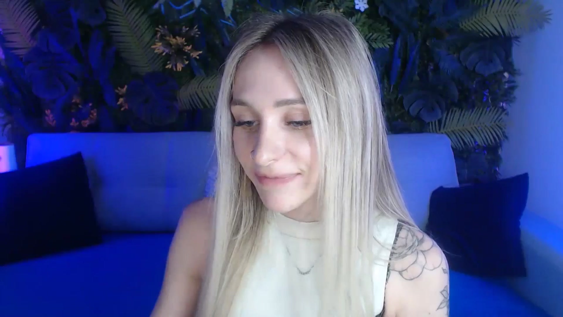 Gallery image thumbnail from Horny_Blond's myfreecams stream on, 05/25/2024, 08:45 image 8 of 20