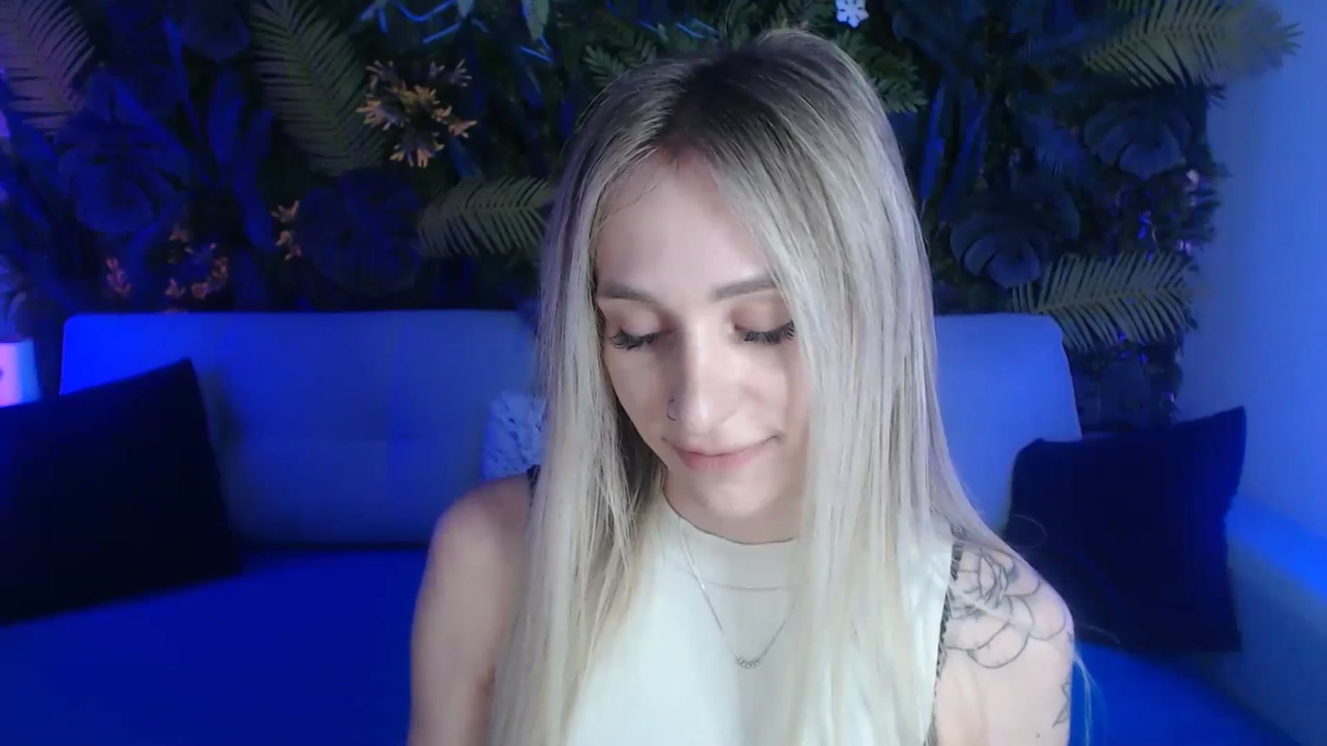 Gallery image thumbnail from Horny_Blond's myfreecams stream on, 05/25/2024, 08:45 image 4 of 20