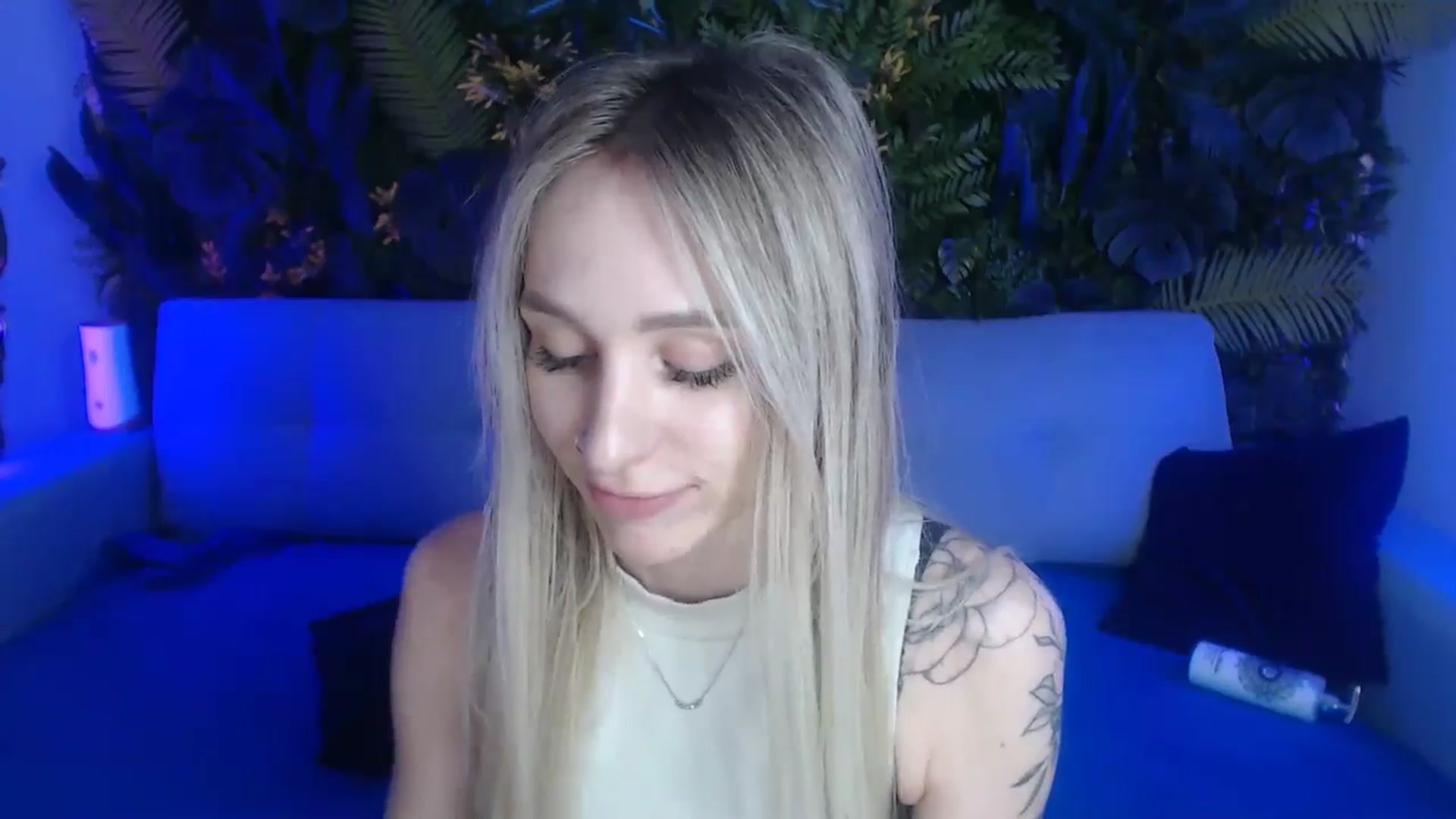 Gallery image thumbnail from Horny_Blond's myfreecams stream on, 05/25/2024, 09:57 image 14 of 20