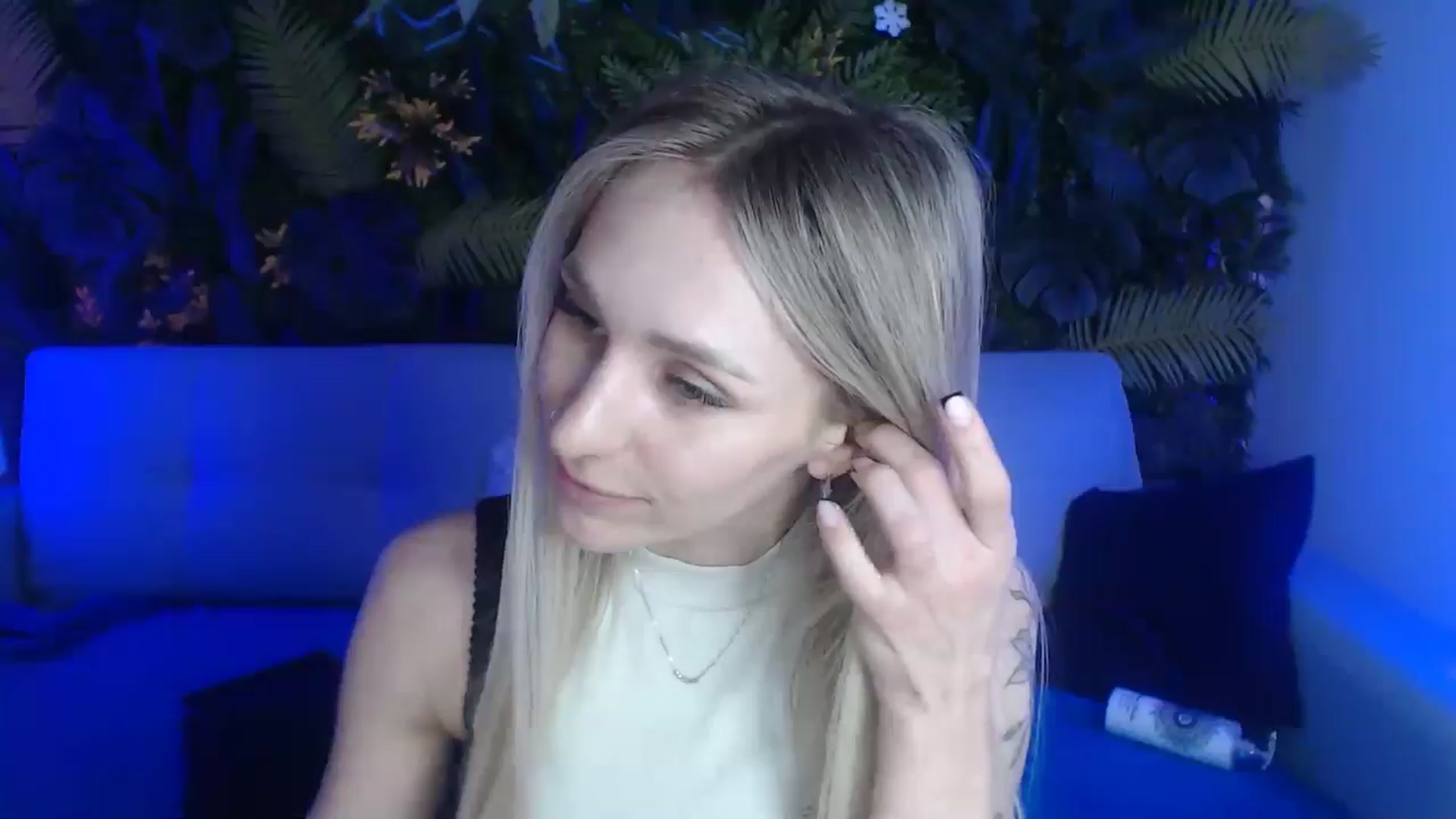Gallery image thumbnail from Horny_Blond's myfreecams stream on, 05/25/2024, 09:57 image 11 of 20