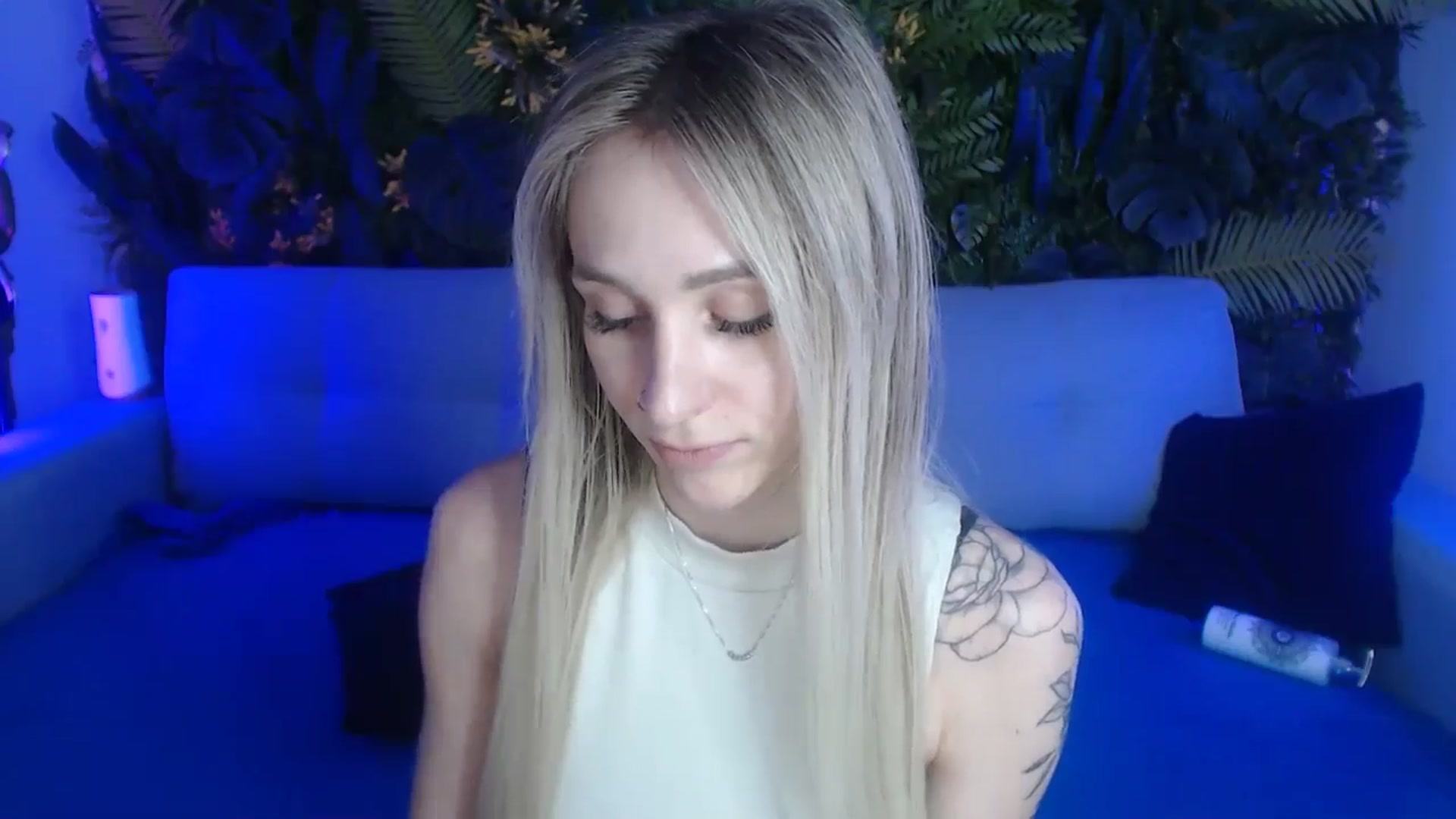 Gallery image thumbnail from Horny_Blond's myfreecams stream on, 05/25/2024, 09:57 image 19 of 20