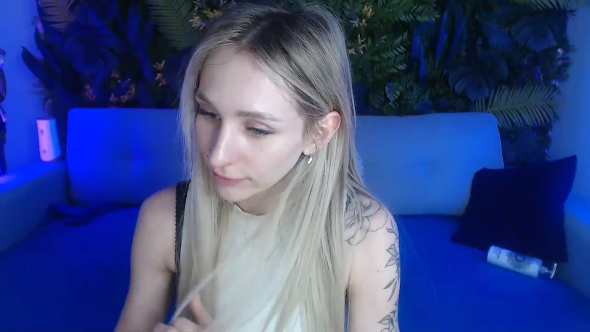Gallery image thumbnail from Horny_Blond's myfreecams stream on, 05/25/2024, 11:47 image 5 of 20