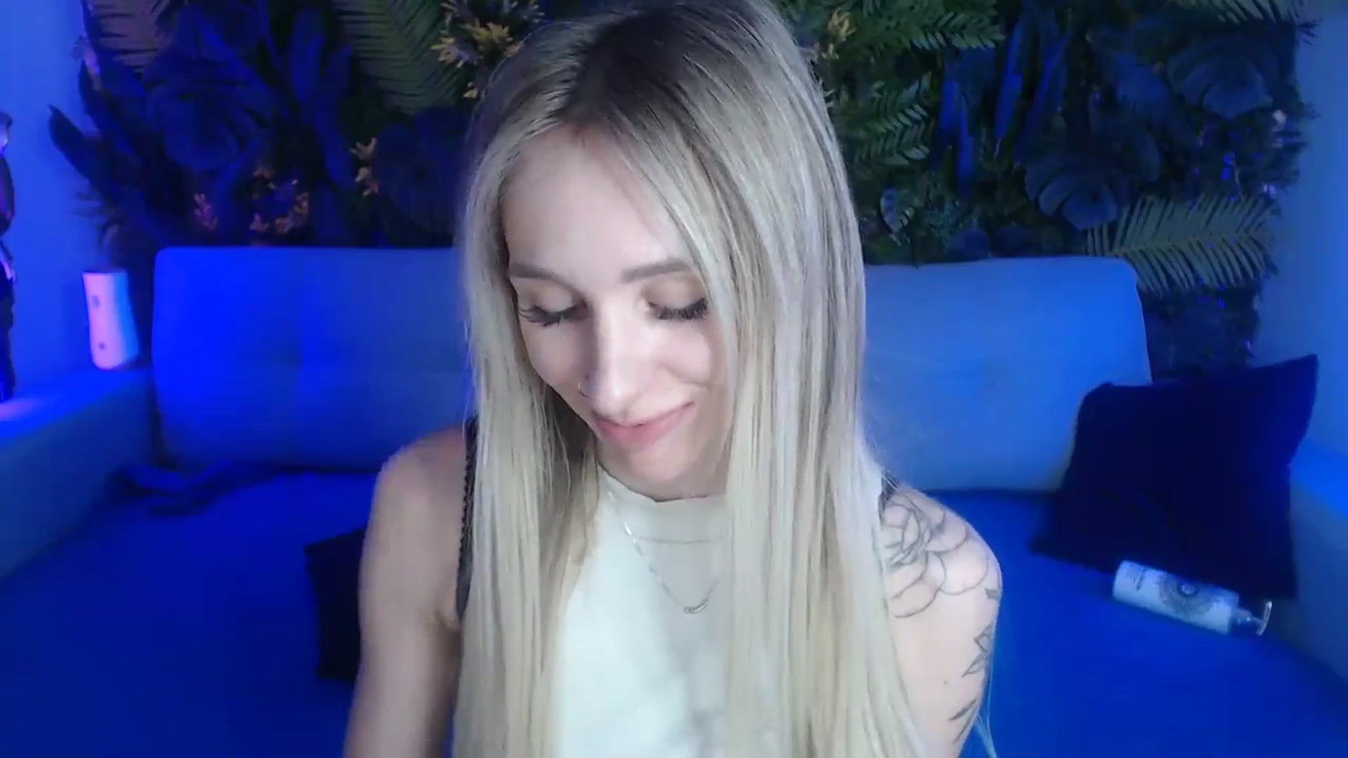 Gallery image thumbnail from Horny_Blond's myfreecams stream on, 05/25/2024, 11:47 image 2 of 20