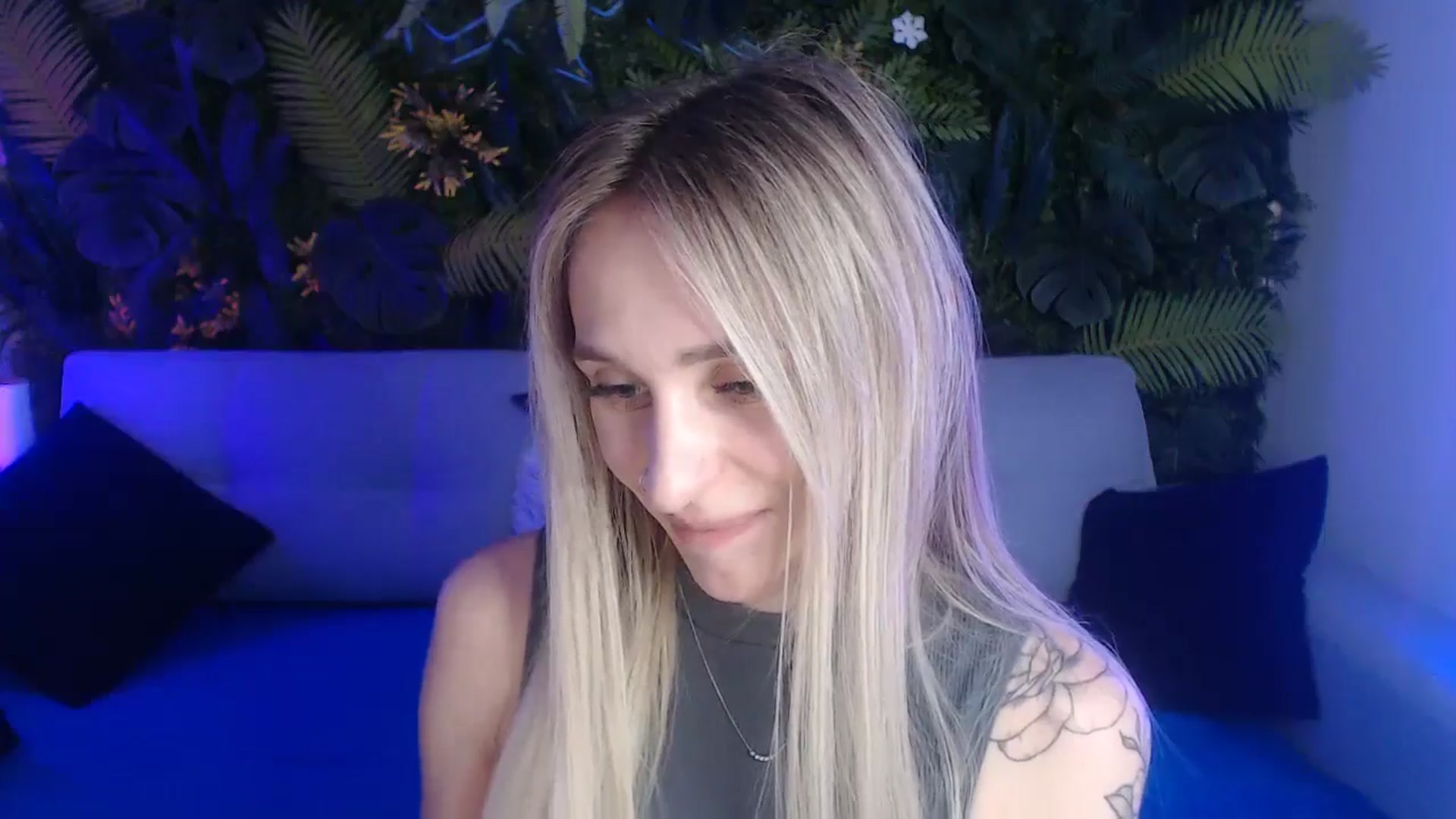 Gallery image thumbnail from Horny_Blond's myfreecams stream on, 05/26/2024, 08:52 image 3 of 20