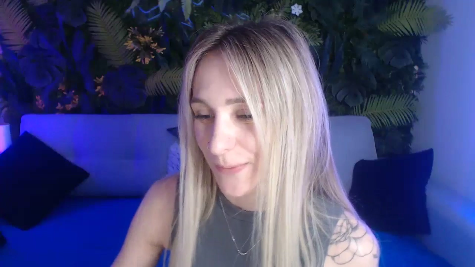 Gallery image thumbnail from Horny_Blond's myfreecams stream on, 05/26/2024, 08:52 image 14 of 20