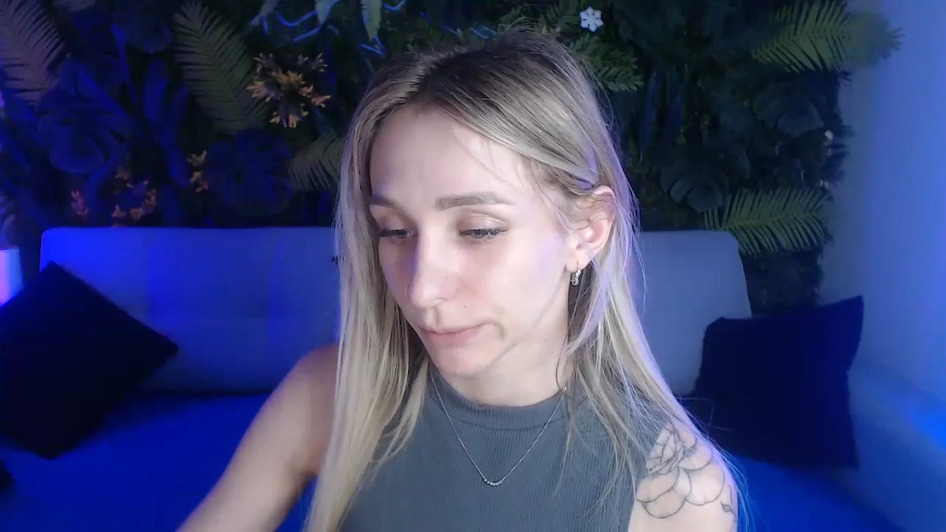Gallery image thumbnail from Horny_Blond's myfreecams stream on, 05/26/2024, 08:52 image 18 of 20
