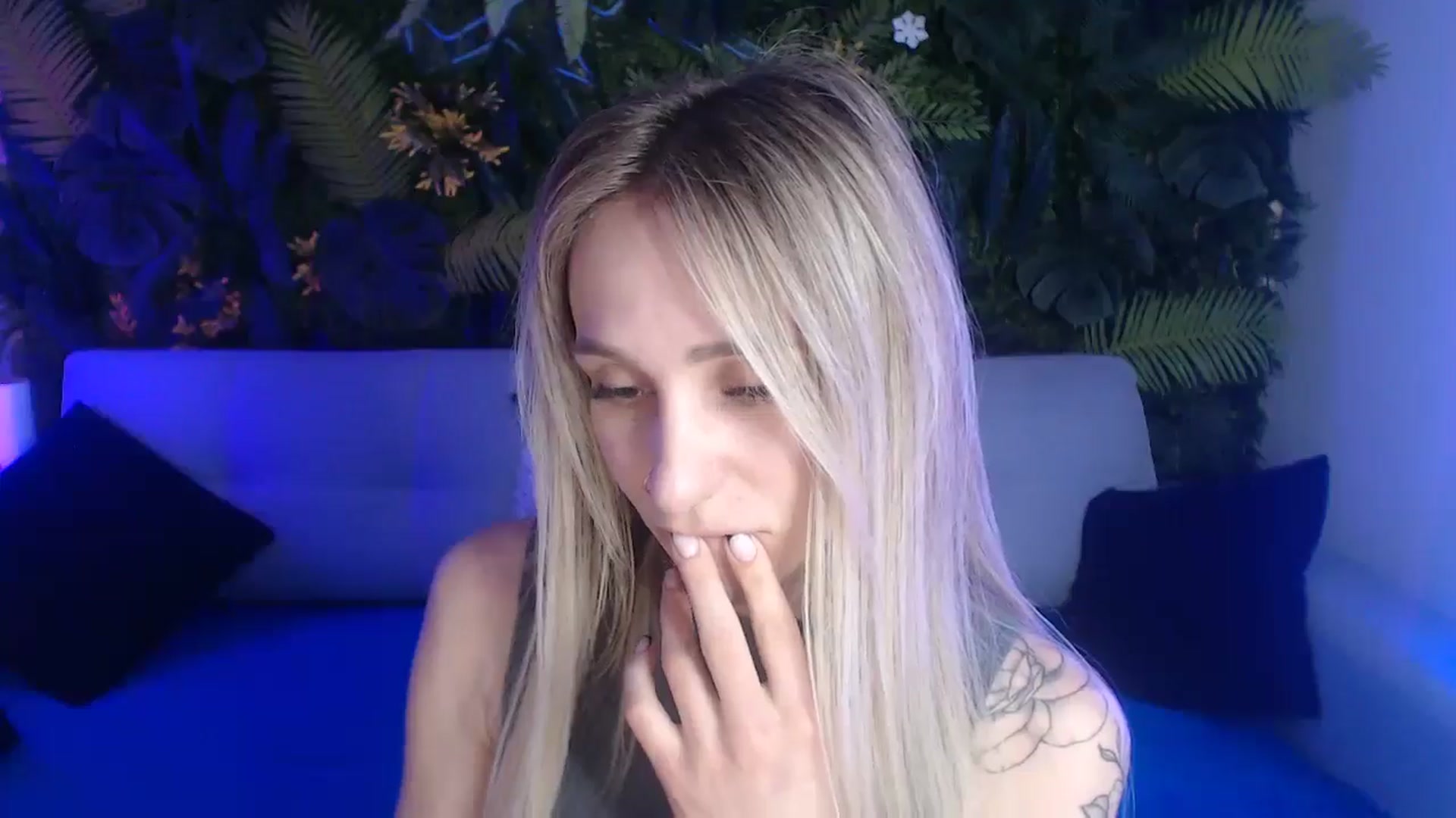 Gallery image thumbnail from Horny_Blond's myfreecams stream on, 05/26/2024, 08:52 image 20 of 20