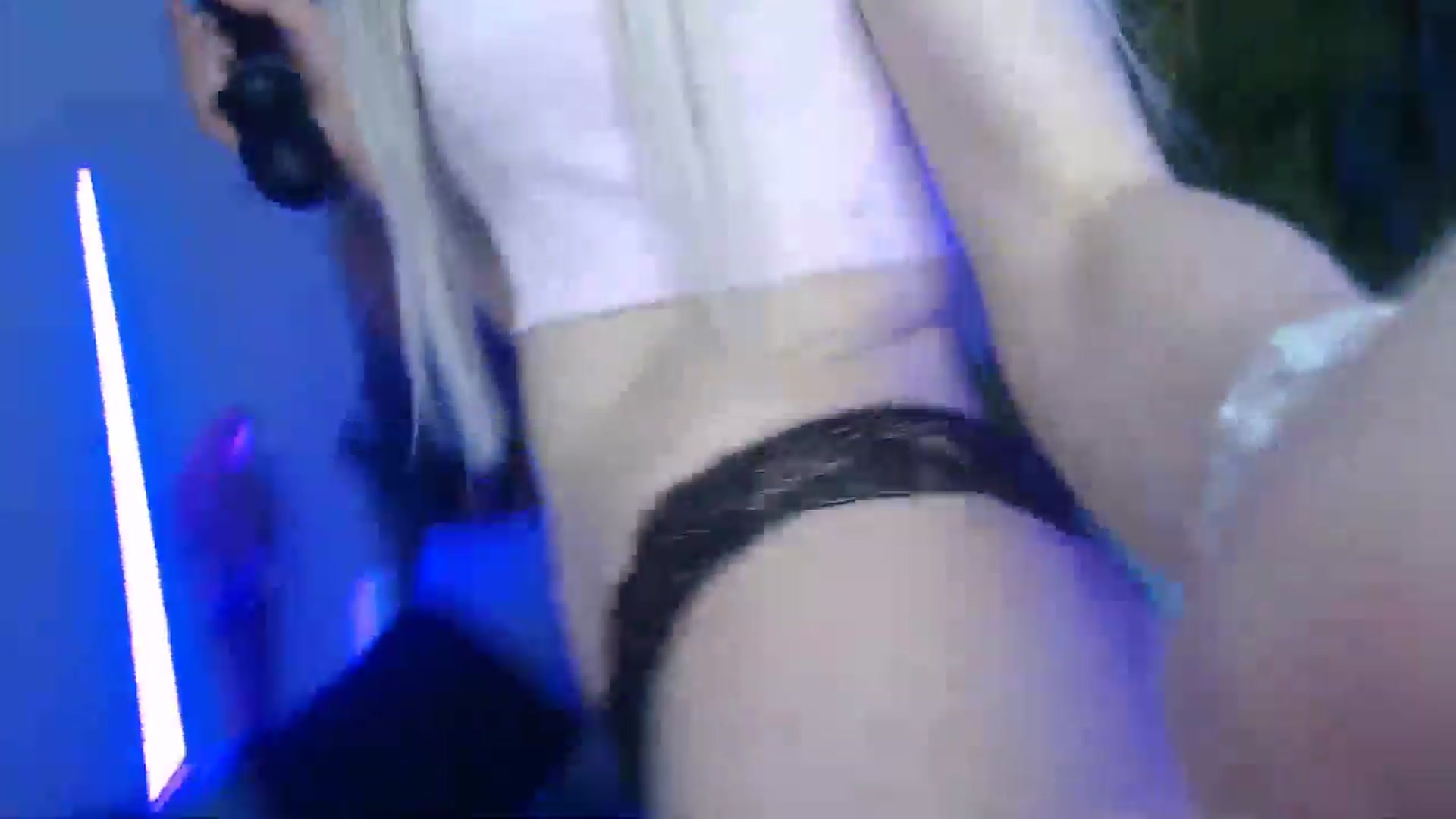 Gallery image thumbnail from Horny_Blond's myfreecams stream on, 05/27/2024, 08:15 image 5 of 20